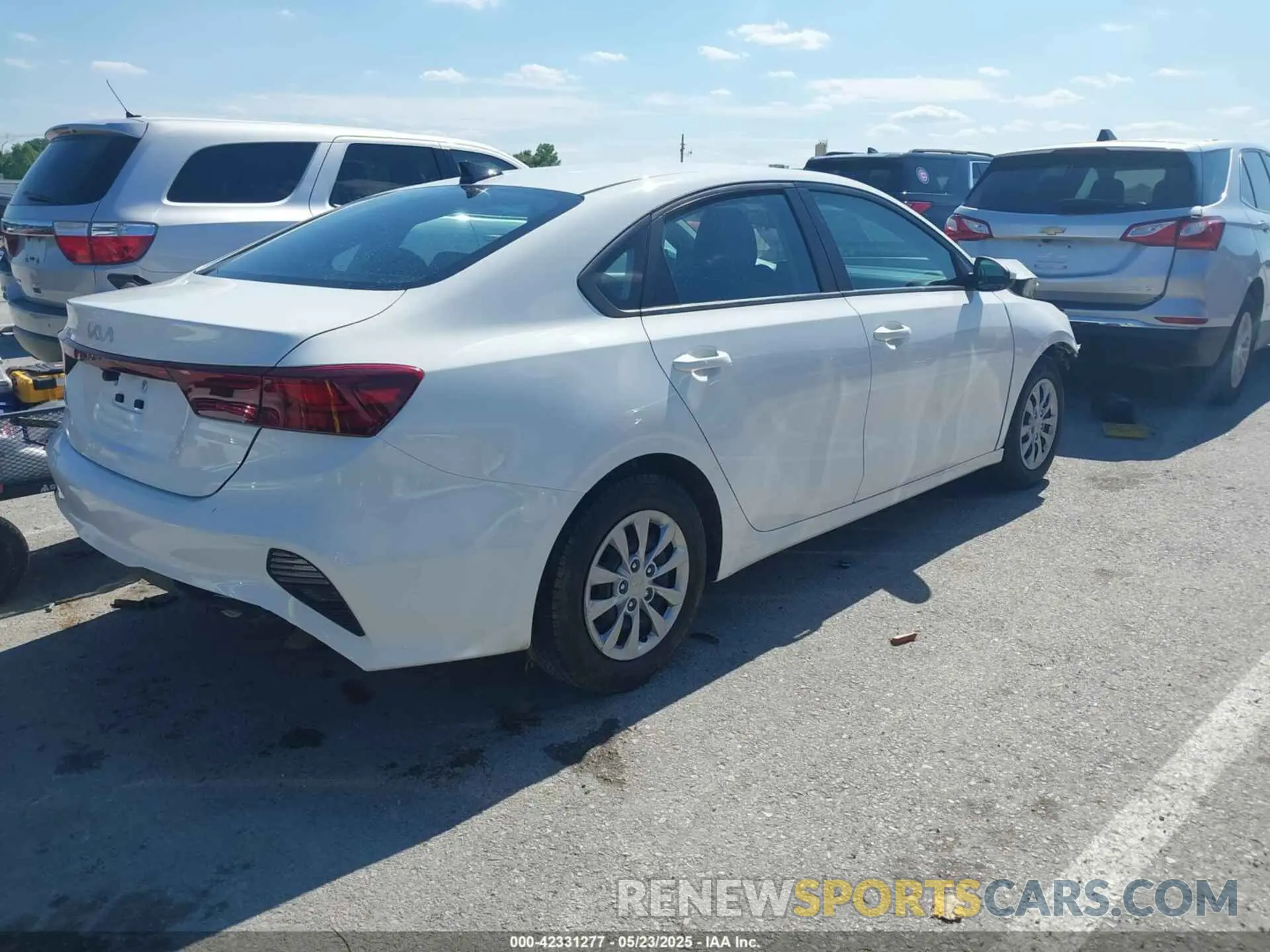 4 Photograph of a damaged car 3KPF24AD1PE550919 KIA FORTE 2023