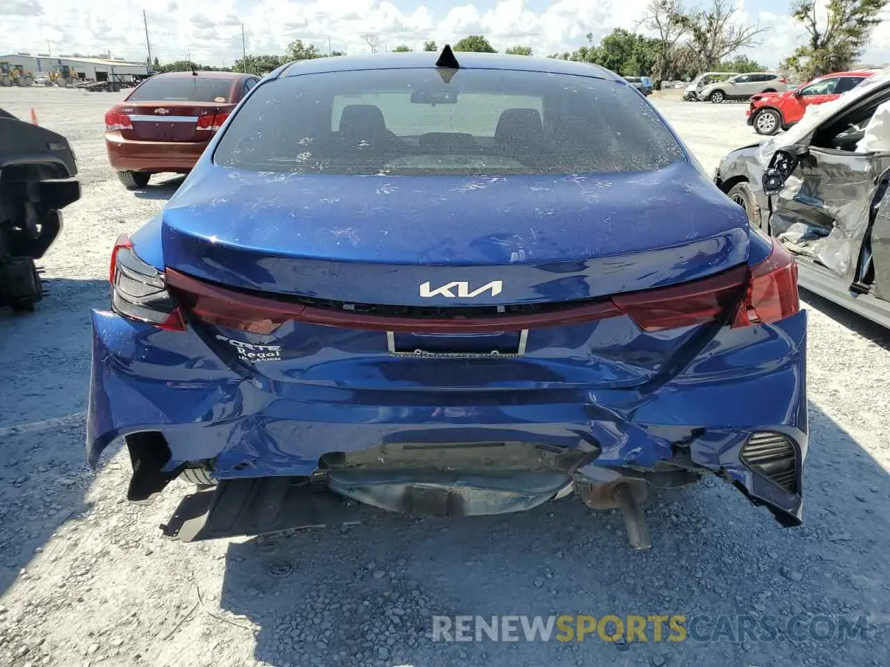 6 Photograph of a damaged car 3KPF24AD1PE564108 KIA FORTE 2023