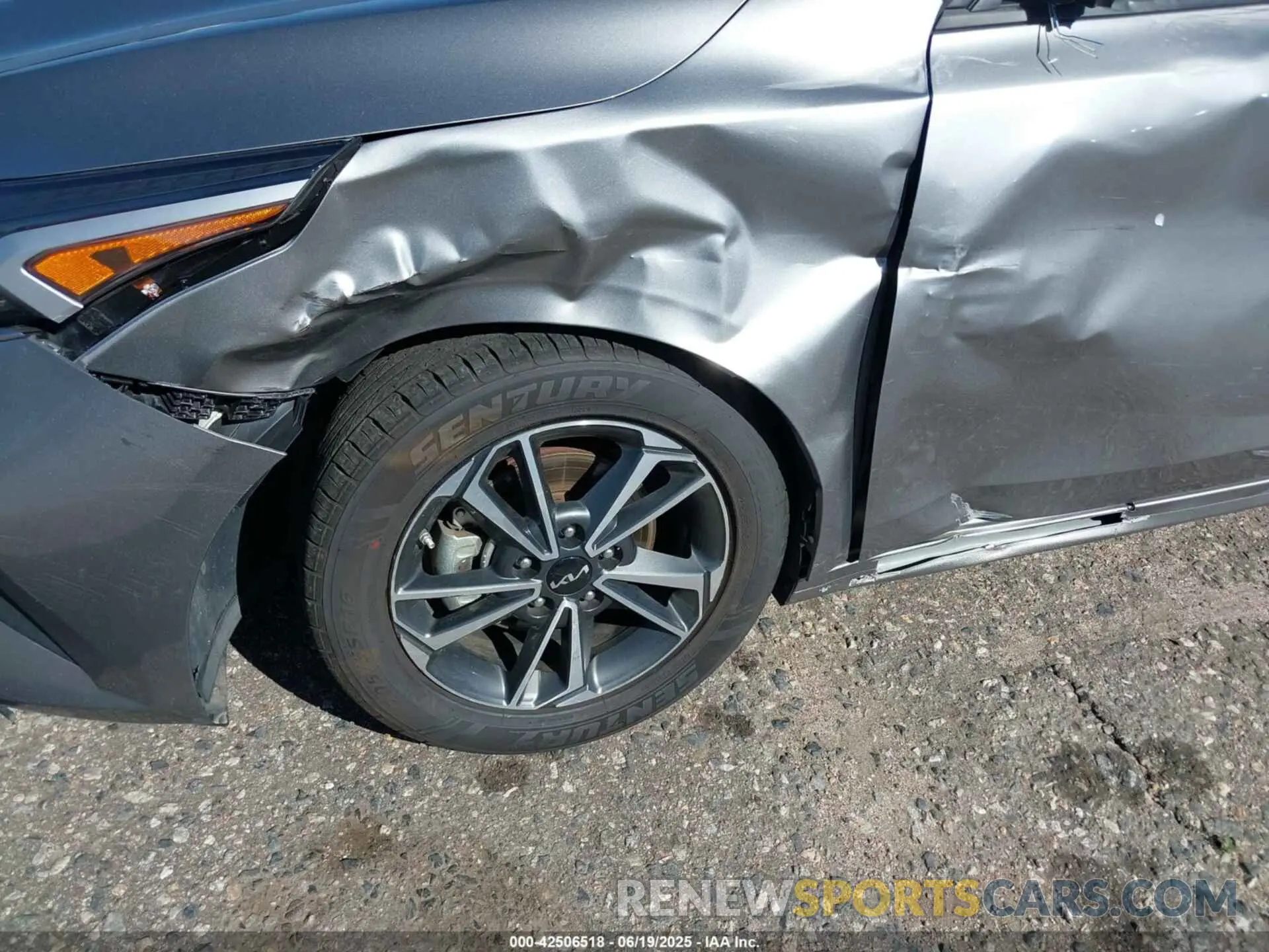 6 Photograph of a damaged car 3KPF24AD1PE588408 KIA FORTE 2023