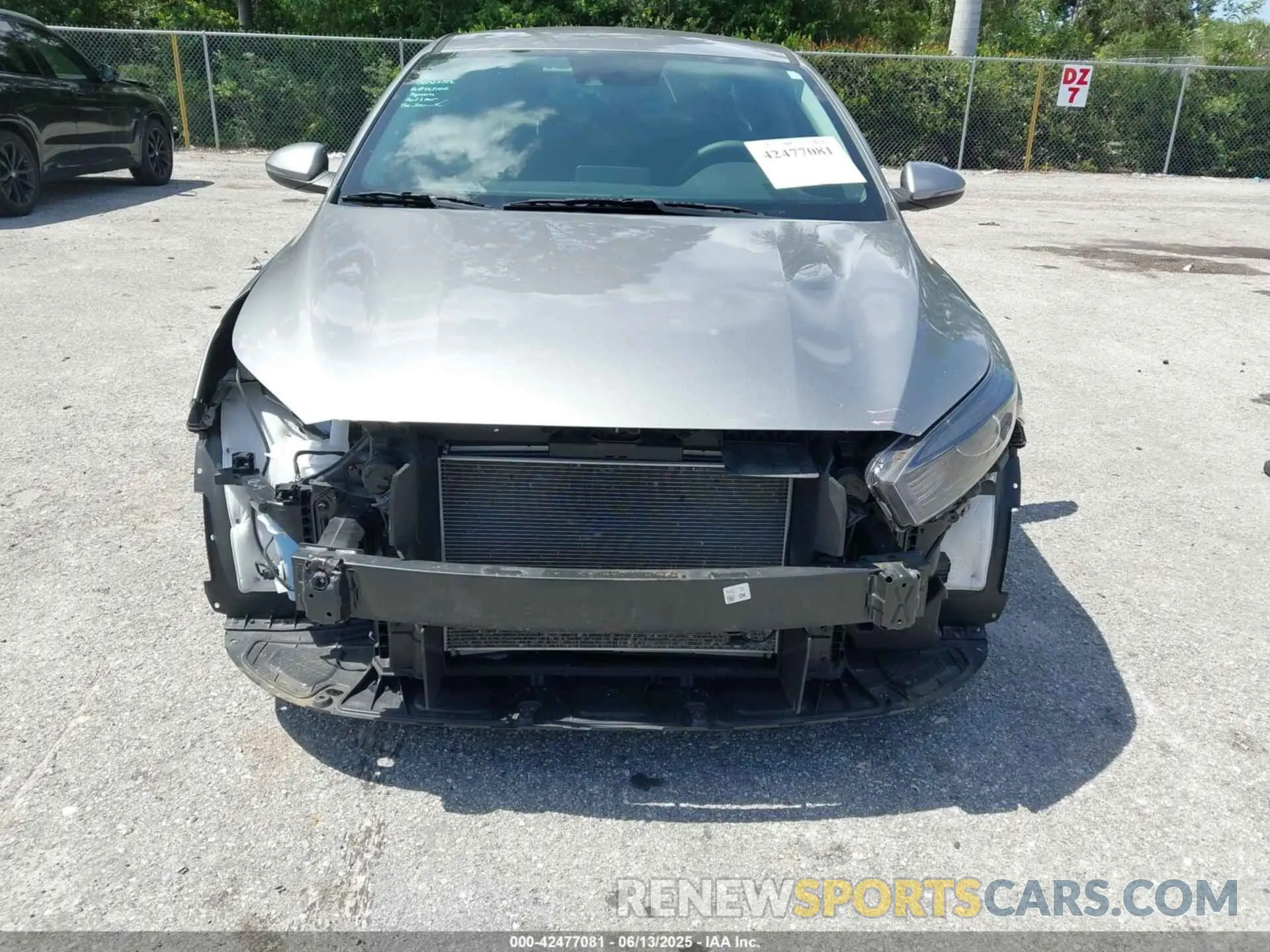6 Photograph of a damaged car 3KPF24AD1PE592314 KIA FORTE 2023