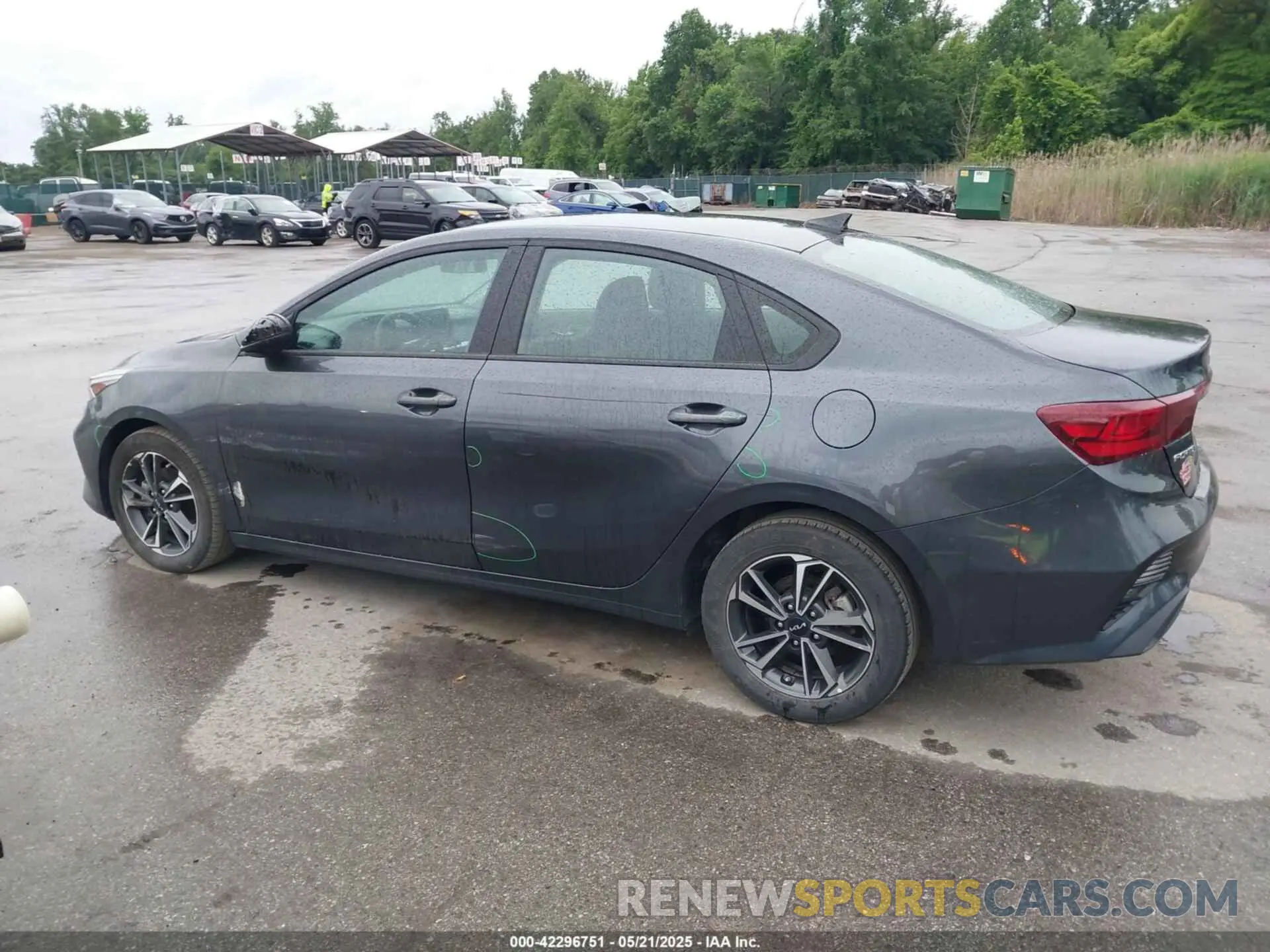 15 Photograph of a damaged car 3KPF24AD1PE615848 KIA FORTE 2023