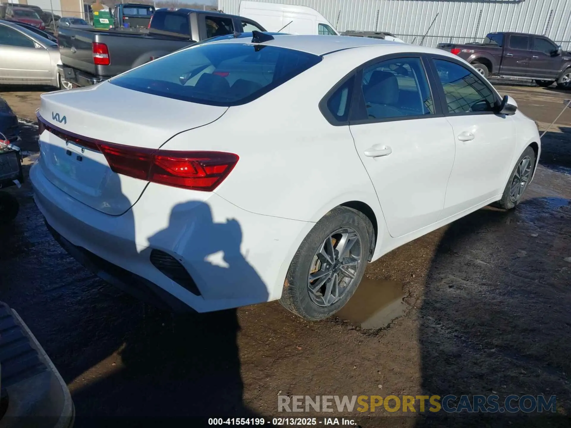4 Photograph of a damaged car 3KPF24AD1PE621729 KIA FORTE 2023
