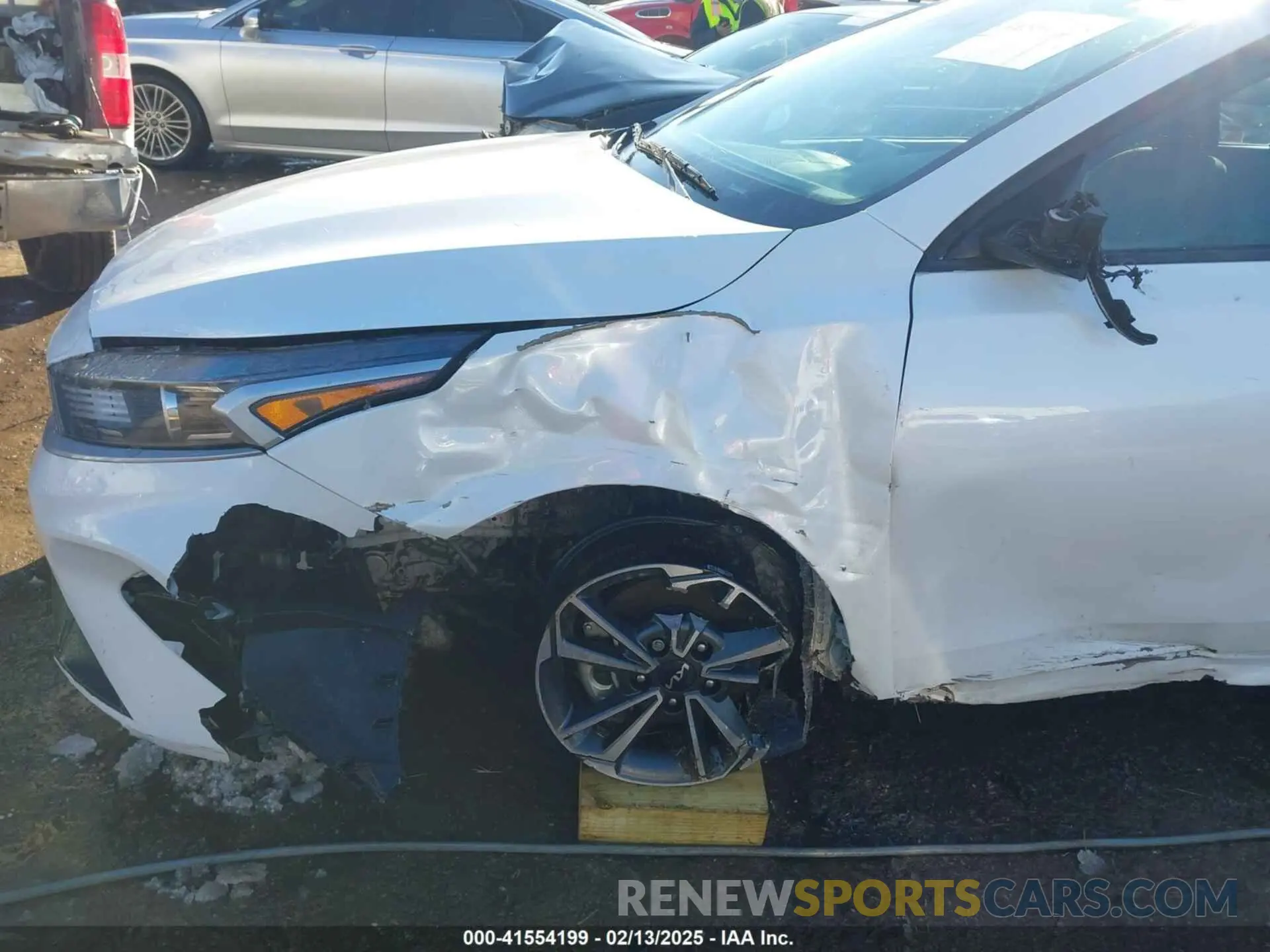 6 Photograph of a damaged car 3KPF24AD1PE621729 KIA FORTE 2023