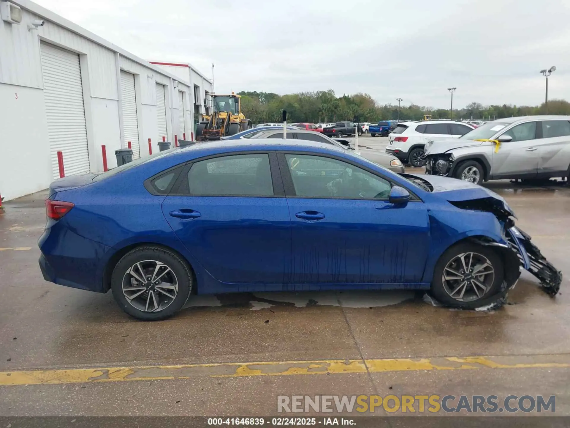 13 Photograph of a damaged car 3KPF24AD1PE625182 KIA FORTE 2023