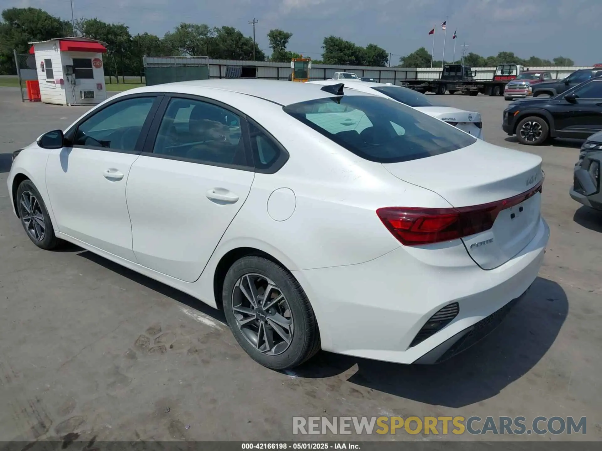 3 Photograph of a damaged car 3KPF24AD1PE637235 KIA FORTE 2023