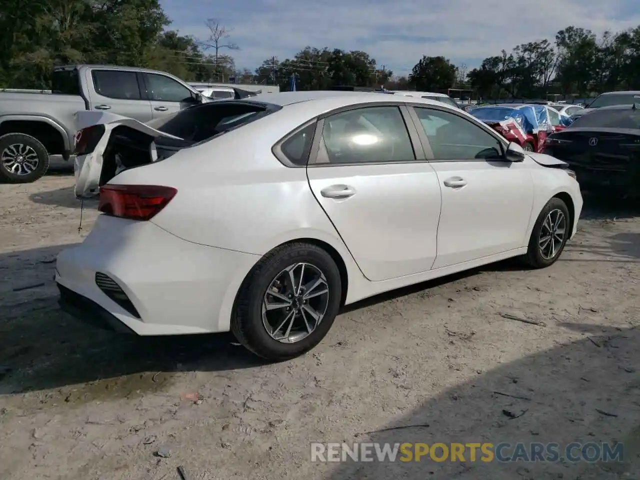 3 Photograph of a damaged car 3KPF24AD1PE637977 KIA FORTE 2023