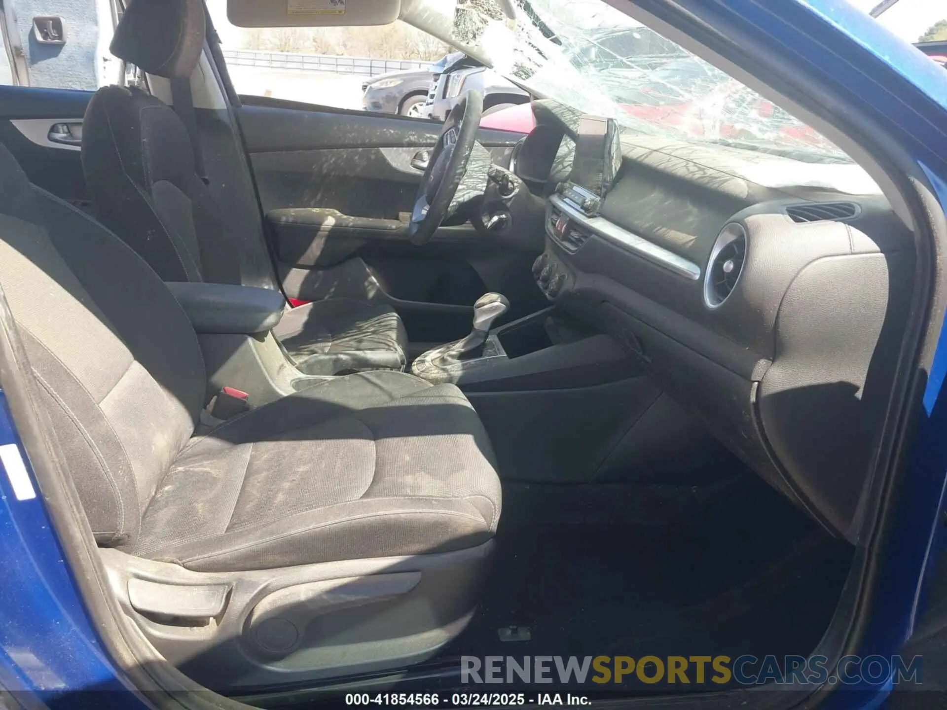 5 Photograph of a damaged car 3KPF24AD1PE675564 KIA FORTE 2023