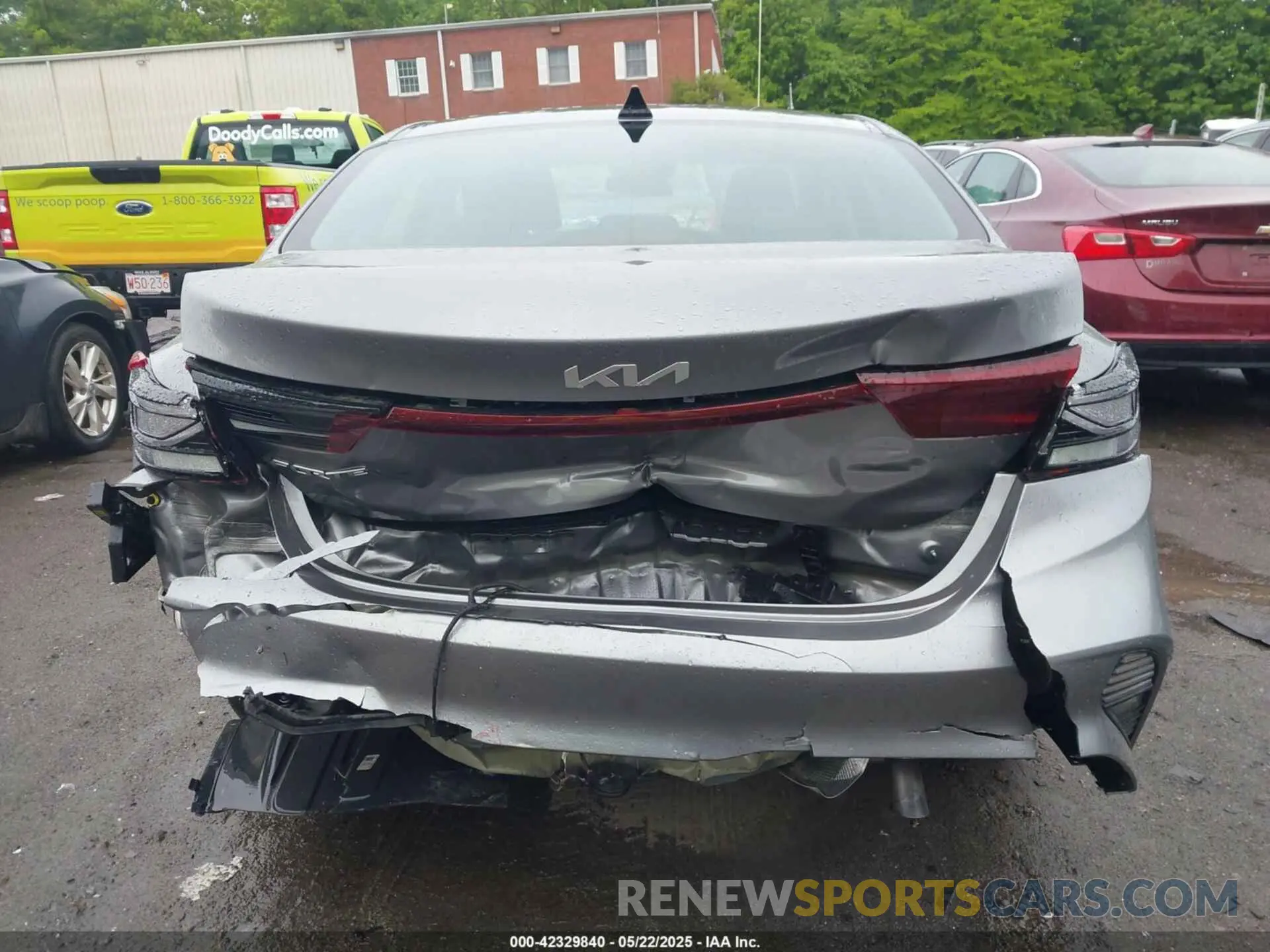 15 Photograph of a damaged car 3KPF24AD1PE691392 KIA FORTE 2023