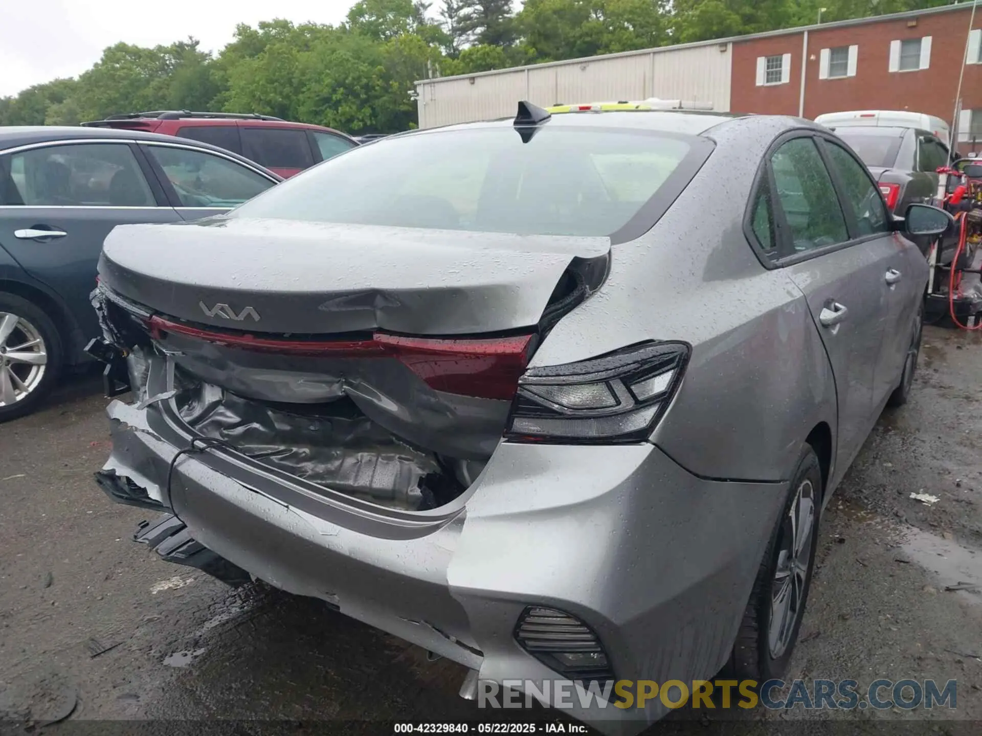 4 Photograph of a damaged car 3KPF24AD1PE691392 KIA FORTE 2023