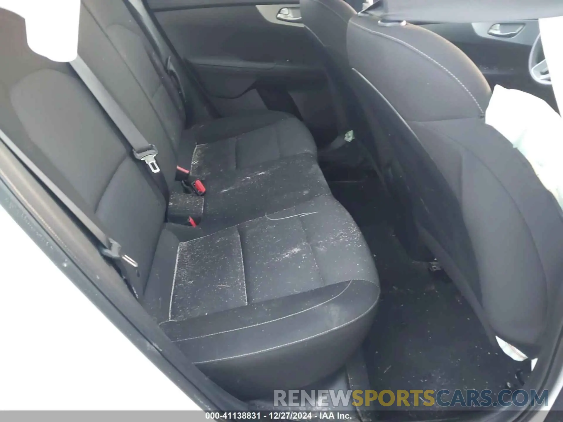 8 Photograph of a damaged car 3KPF24AD1PE693739 KIA FORTE 2023
