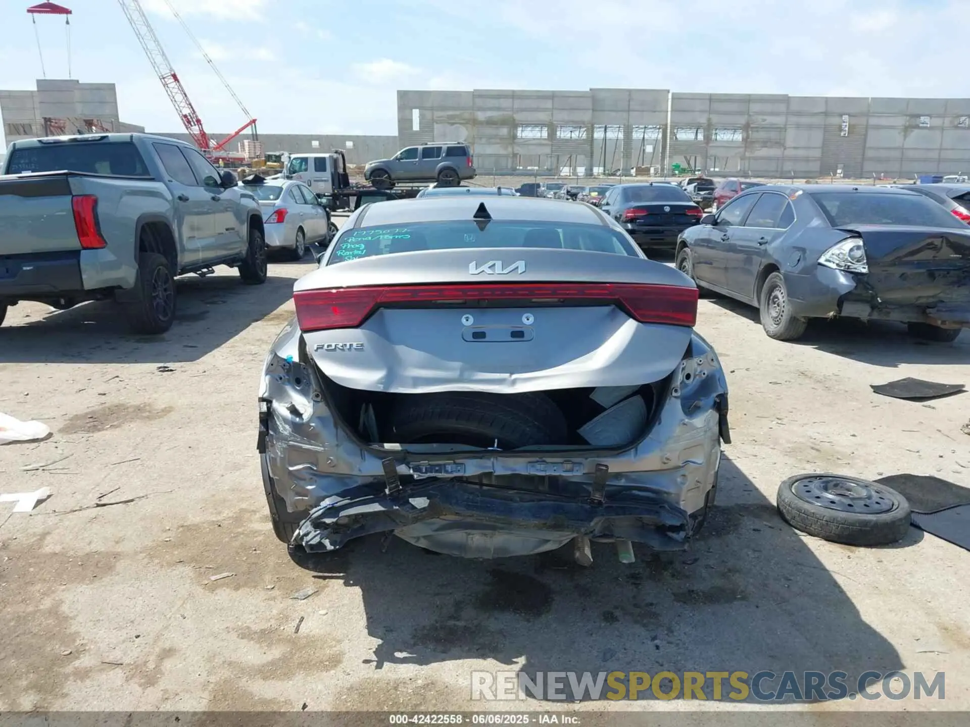 16 Photograph of a damaged car 3KPF24AD2PE529352 KIA FORTE 2023