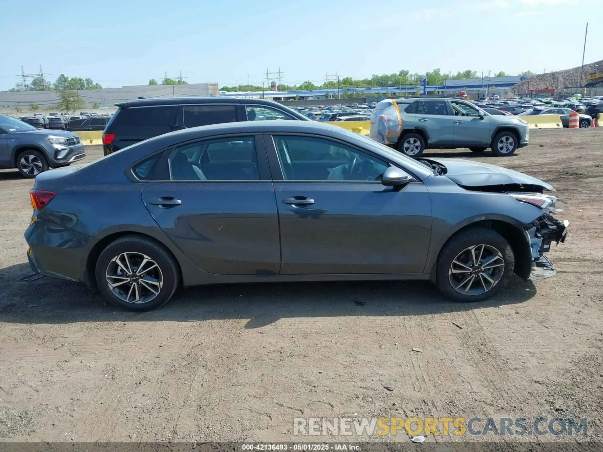 13 Photograph of a damaged car 3KPF24AD2PE554381 KIA FORTE 2023