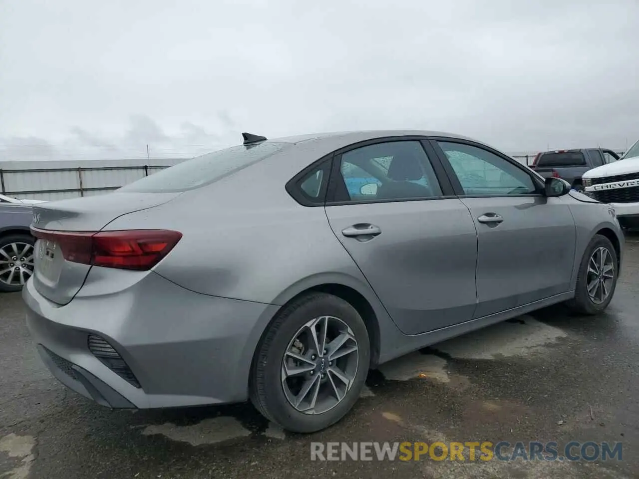 3 Photograph of a damaged car 3KPF24AD2PE554901 KIA FORTE 2023