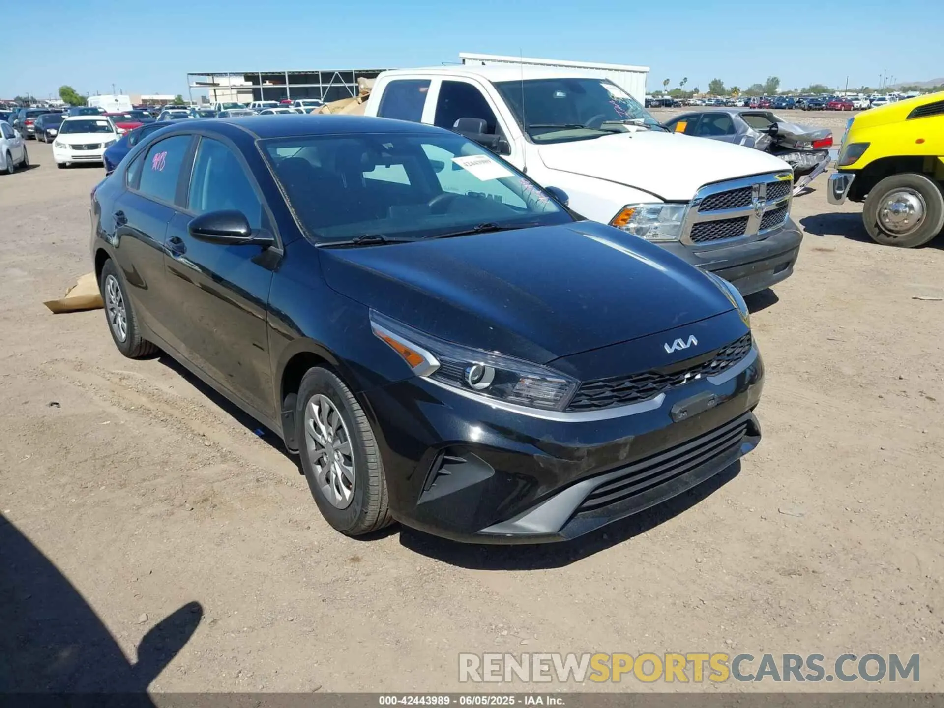 1 Photograph of a damaged car 3KPF24AD2PE570127 KIA FORTE 2023
