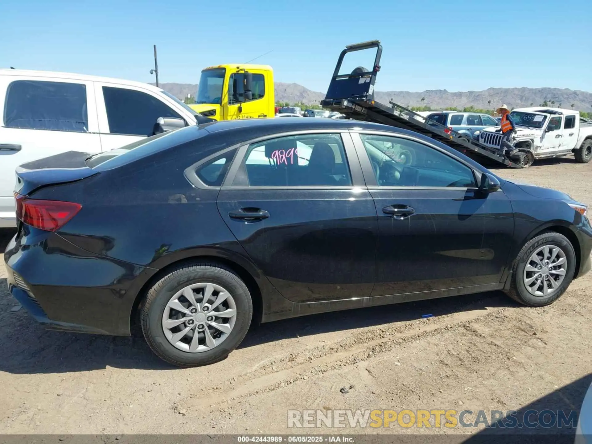 13 Photograph of a damaged car 3KPF24AD2PE570127 KIA FORTE 2023