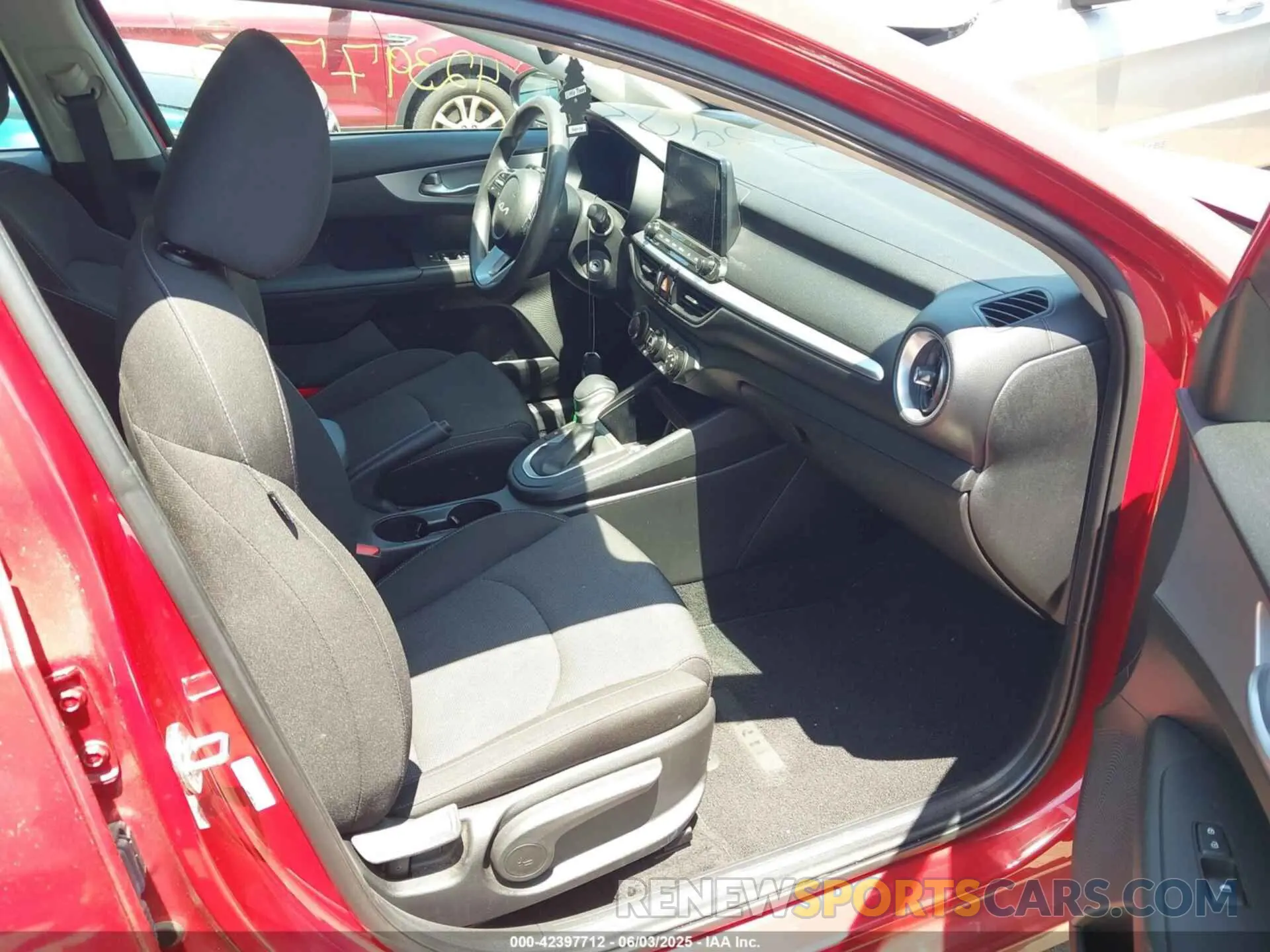 5 Photograph of a damaged car 3KPF24AD2PE583539 KIA FORTE 2023