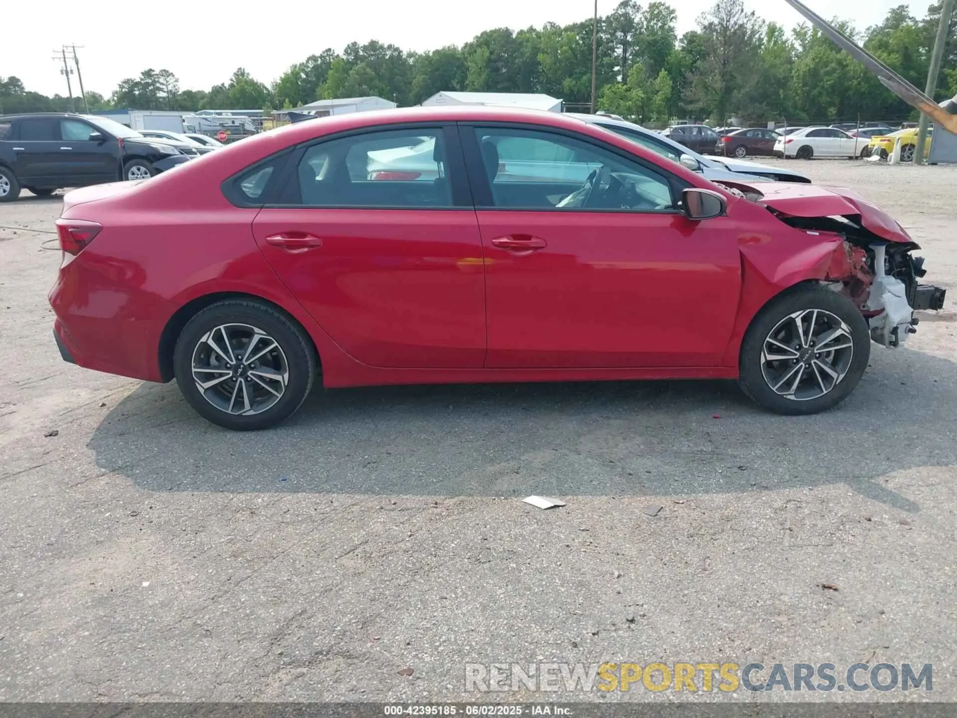 13 Photograph of a damaged car 3KPF24AD2PE590555 KIA FORTE 2023