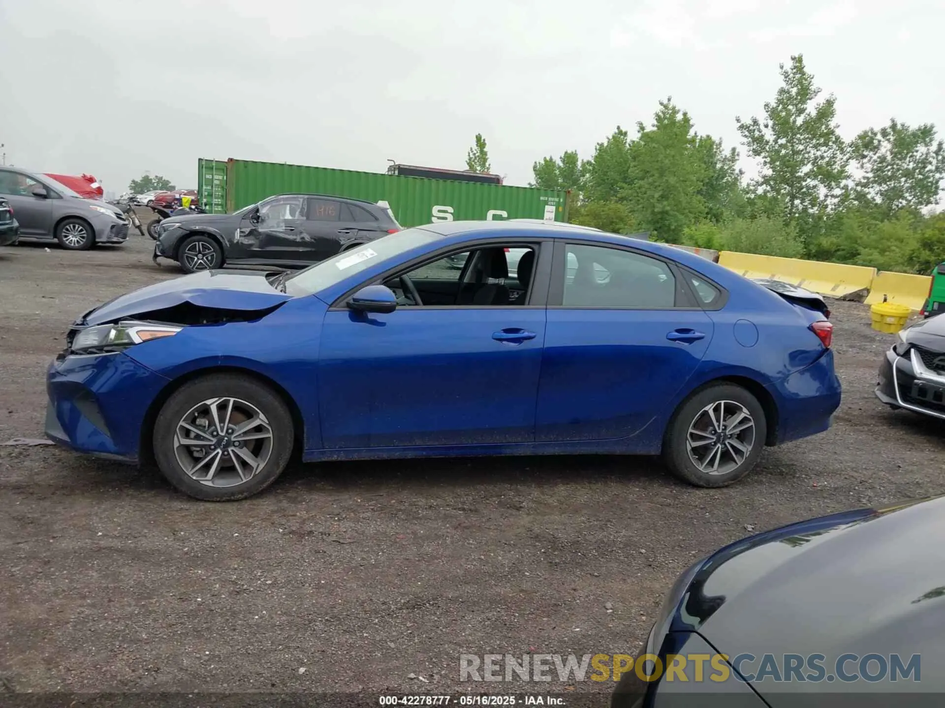 14 Photograph of a damaged car 3KPF24AD2PE624428 KIA FORTE 2023