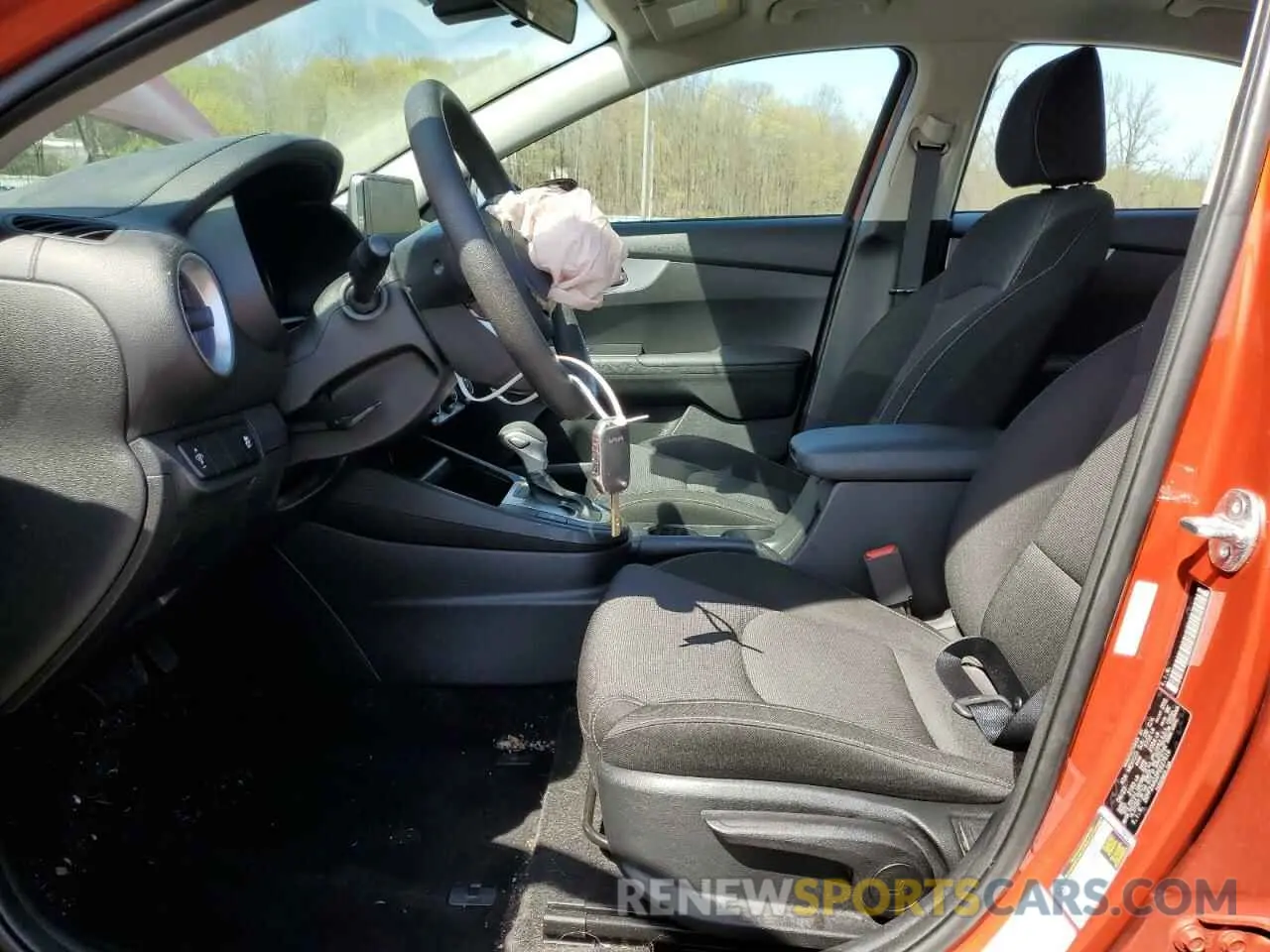 7 Photograph of a damaged car 3KPF24AD2PE627619 KIA FORTE 2023