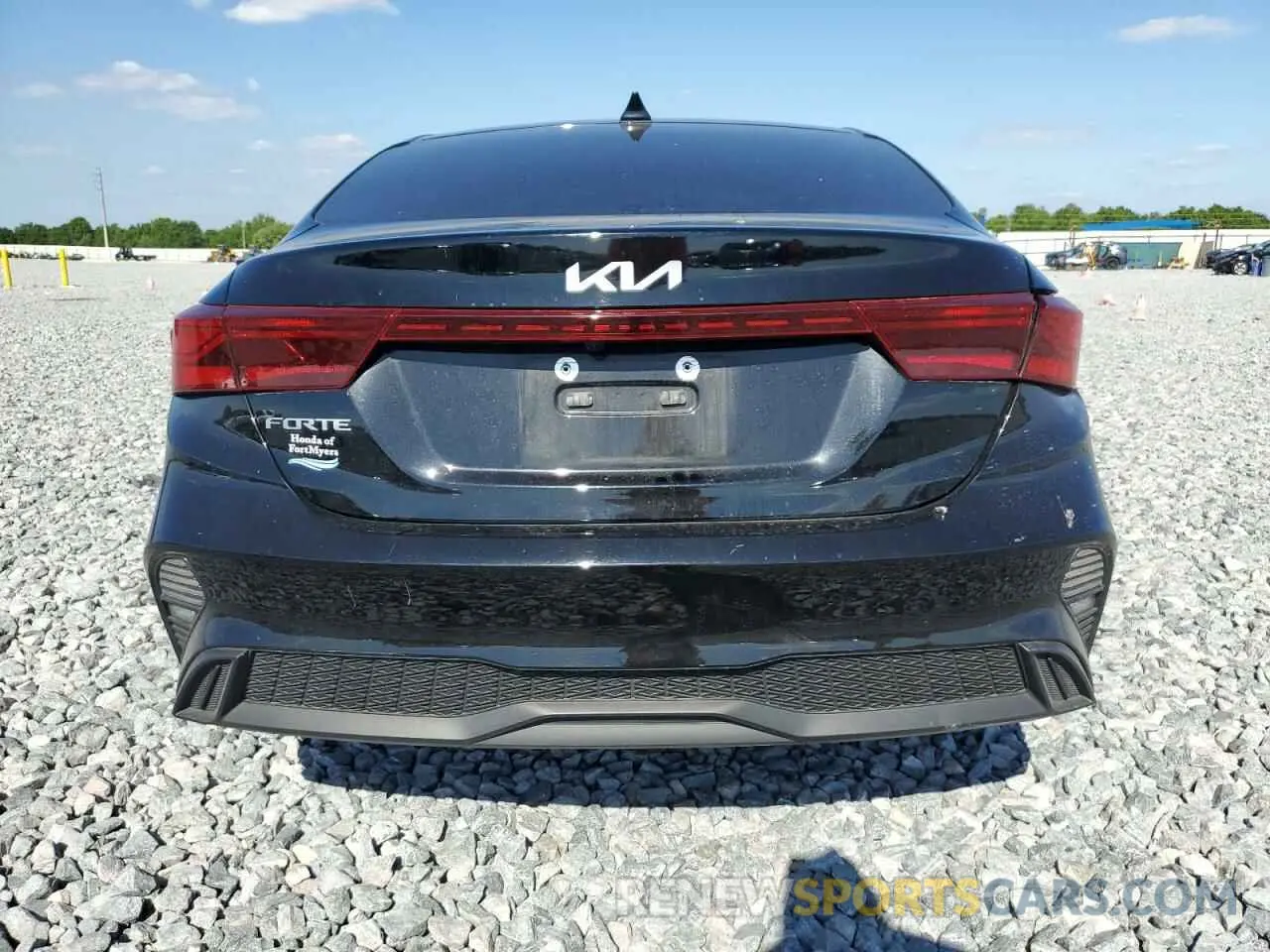 6 Photograph of a damaged car 3KPF24AD2PE629211 KIA FORTE 2023