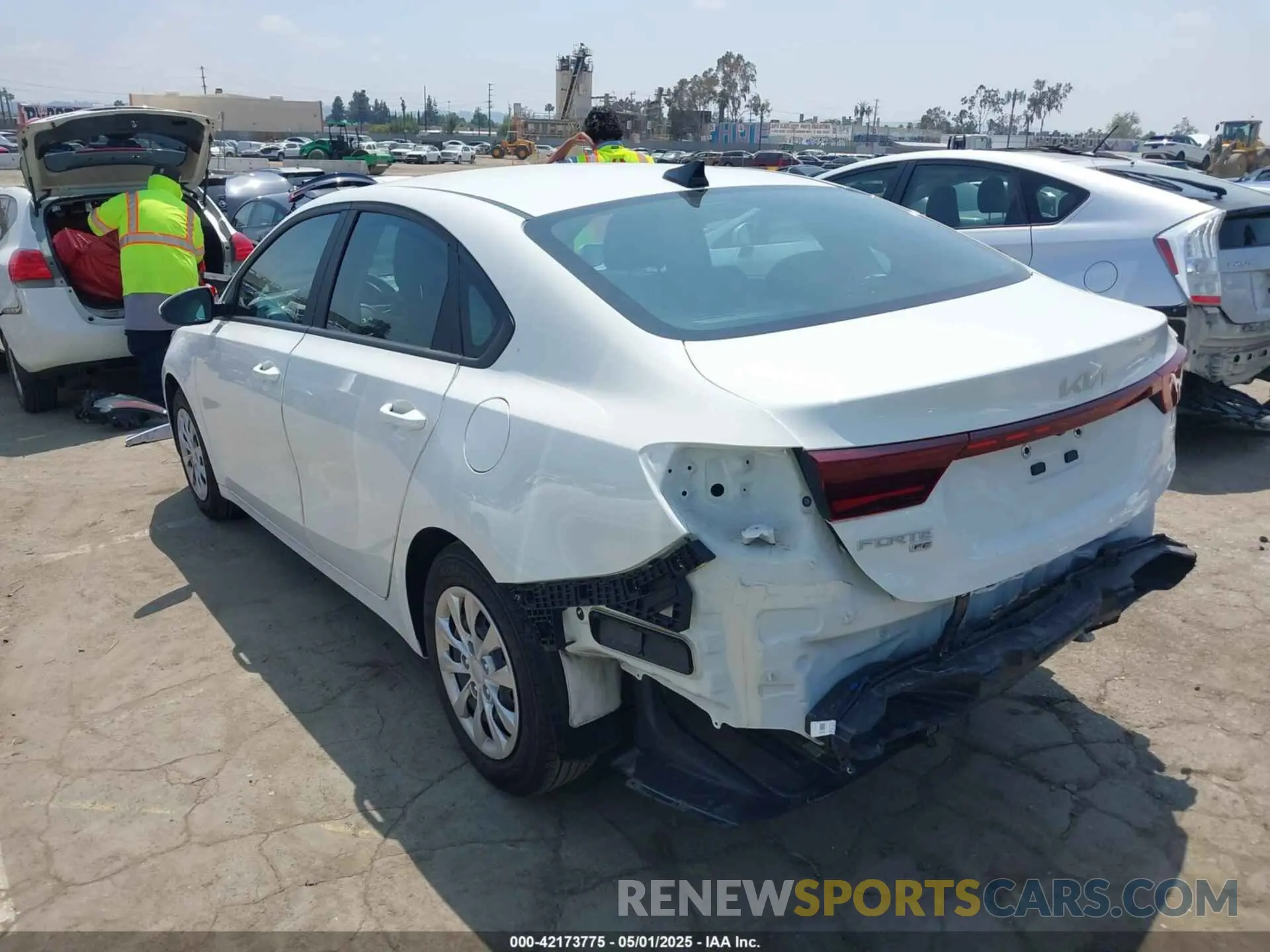 3 Photograph of a damaged car 3KPF24AD2PE642816 KIA FORTE 2023