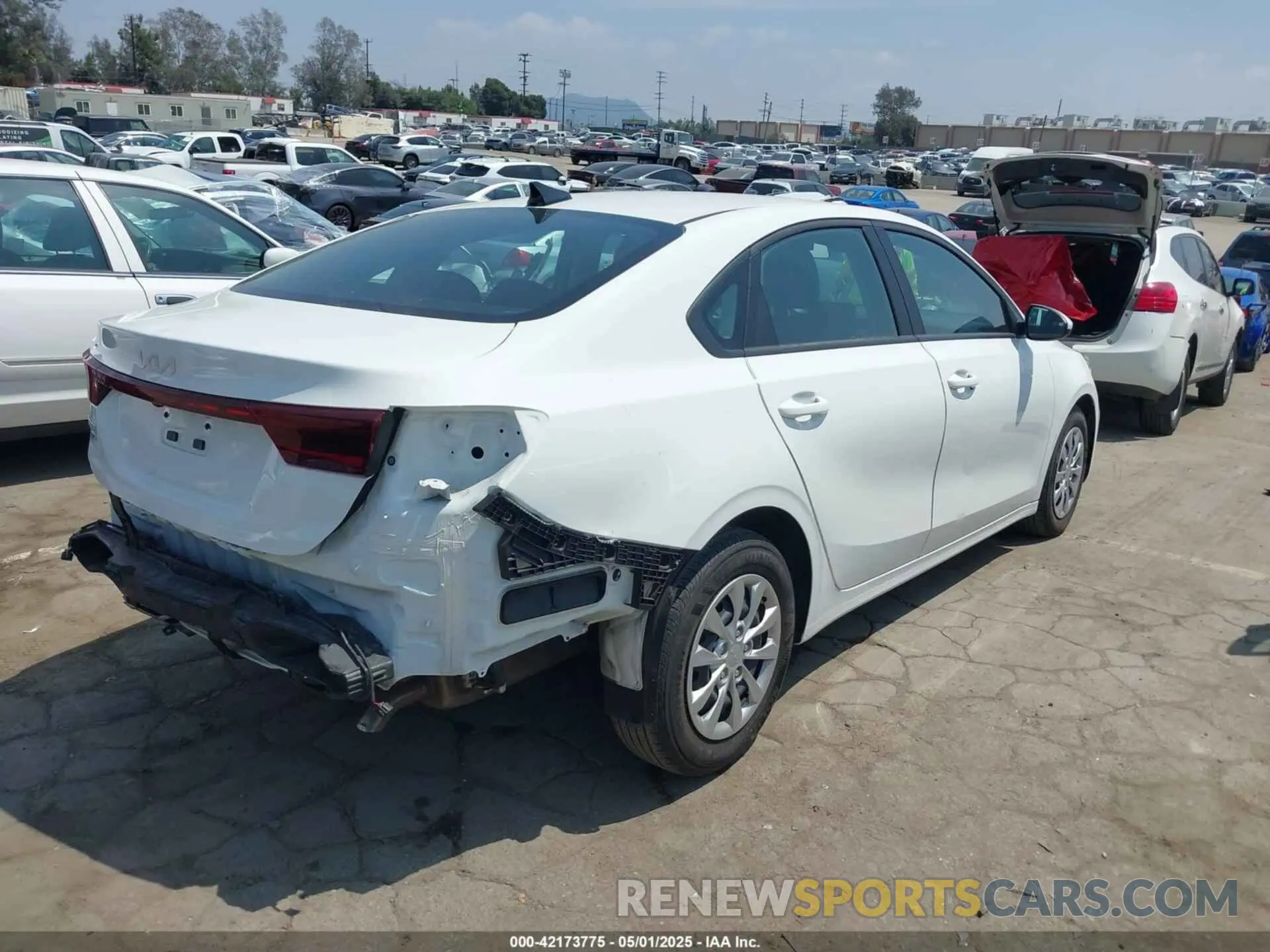 4 Photograph of a damaged car 3KPF24AD2PE642816 KIA FORTE 2023