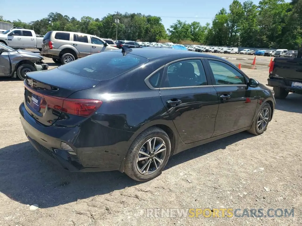 3 Photograph of a damaged car 3KPF24AD2PE663486 KIA FORTE 2023