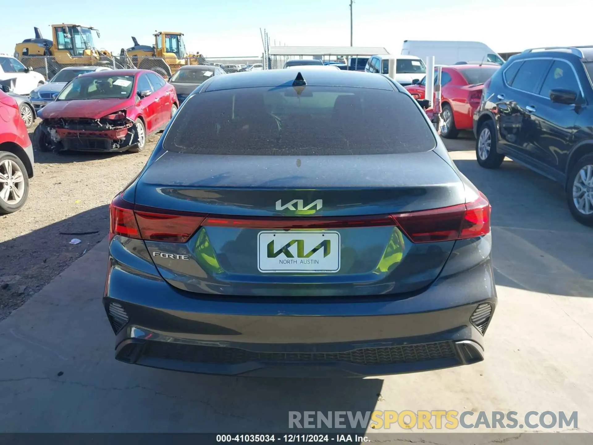 17 Photograph of a damaged car 3KPF24AD2PE664833 KIA FORTE 2023