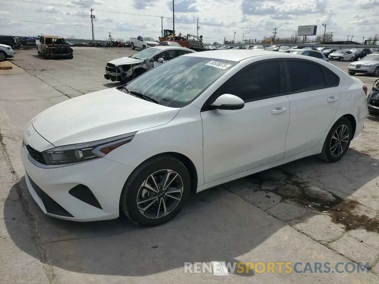 1 Photograph of a damaged car 3KPF24AD2PE674648 KIA FORTE 2023