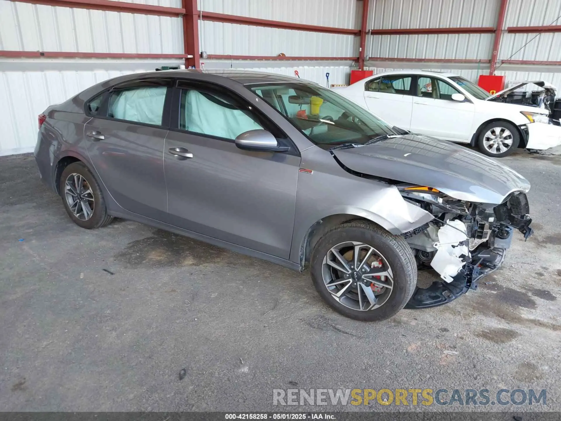 1 Photograph of a damaged car 3KPF24AD2PE691594 KIA FORTE 2023