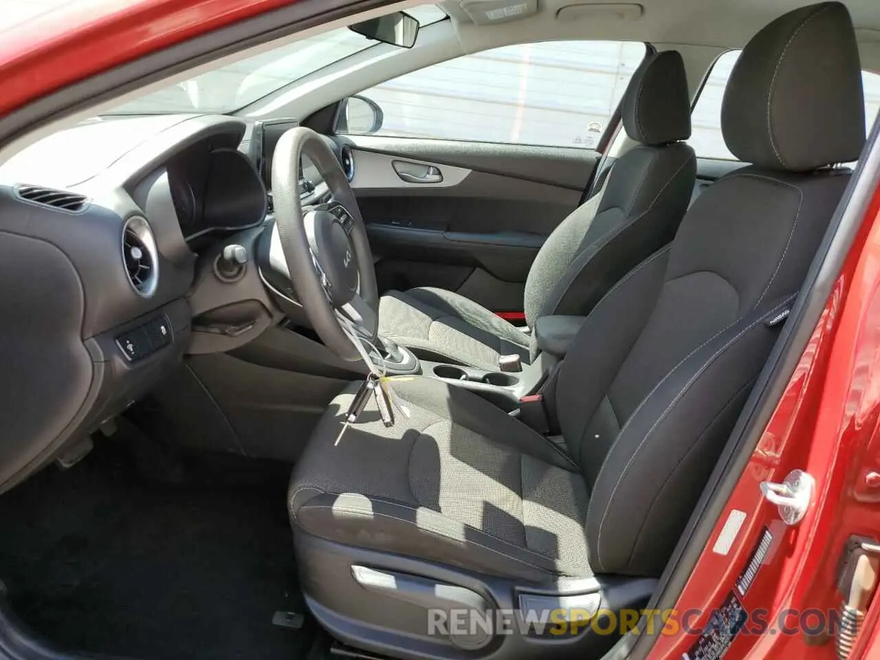 7 Photograph of a damaged car 3KPF24AD3PE540618 KIA FORTE 2023