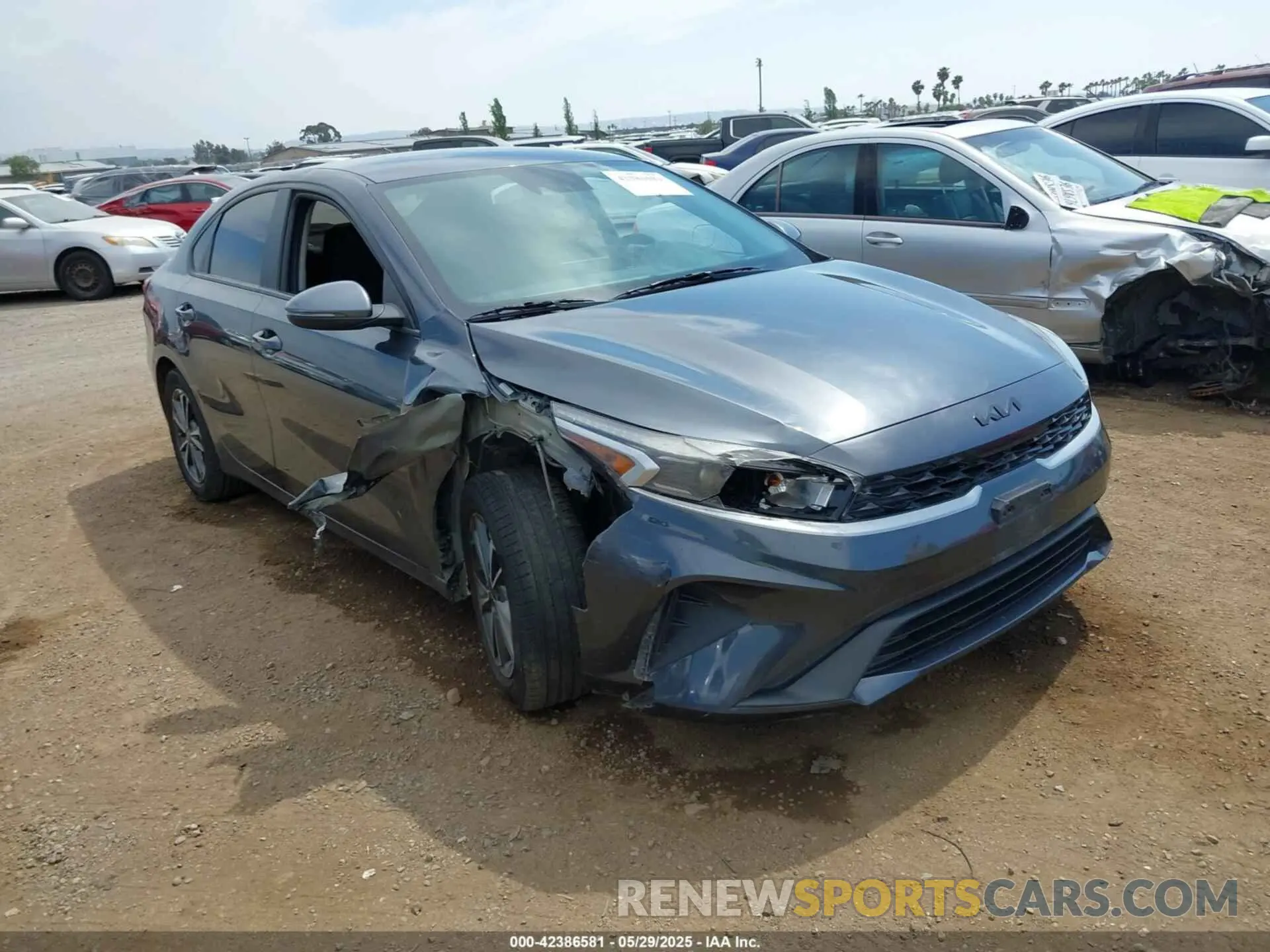 1 Photograph of a damaged car 3KPF24AD3PE575711 KIA FORTE 2023