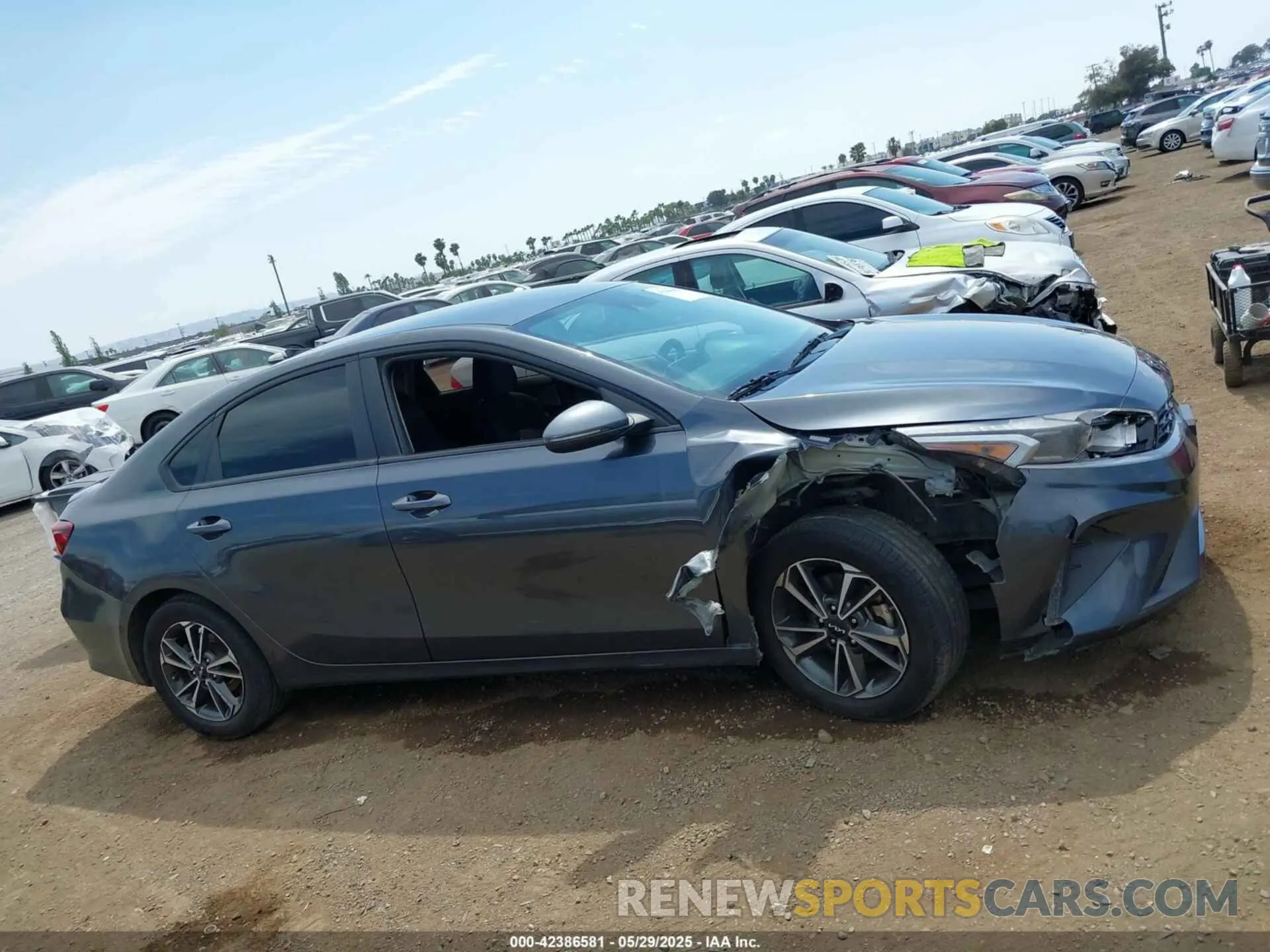 13 Photograph of a damaged car 3KPF24AD3PE575711 KIA FORTE 2023