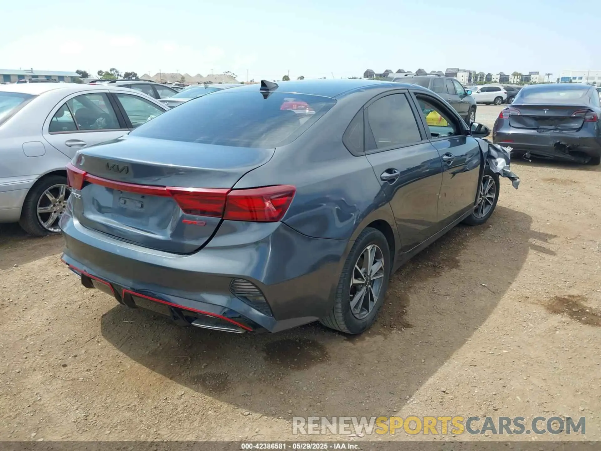 4 Photograph of a damaged car 3KPF24AD3PE575711 KIA FORTE 2023