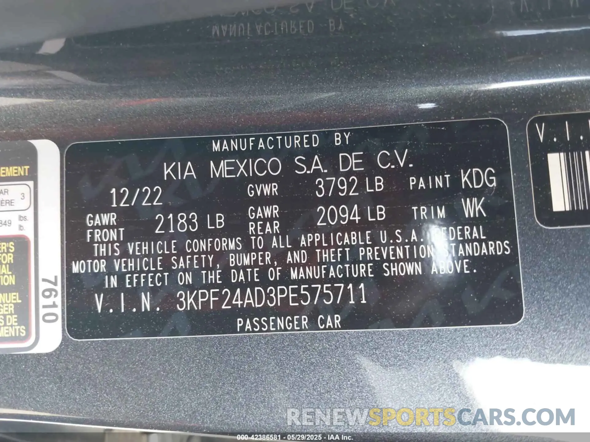 9 Photograph of a damaged car 3KPF24AD3PE575711 KIA FORTE 2023
