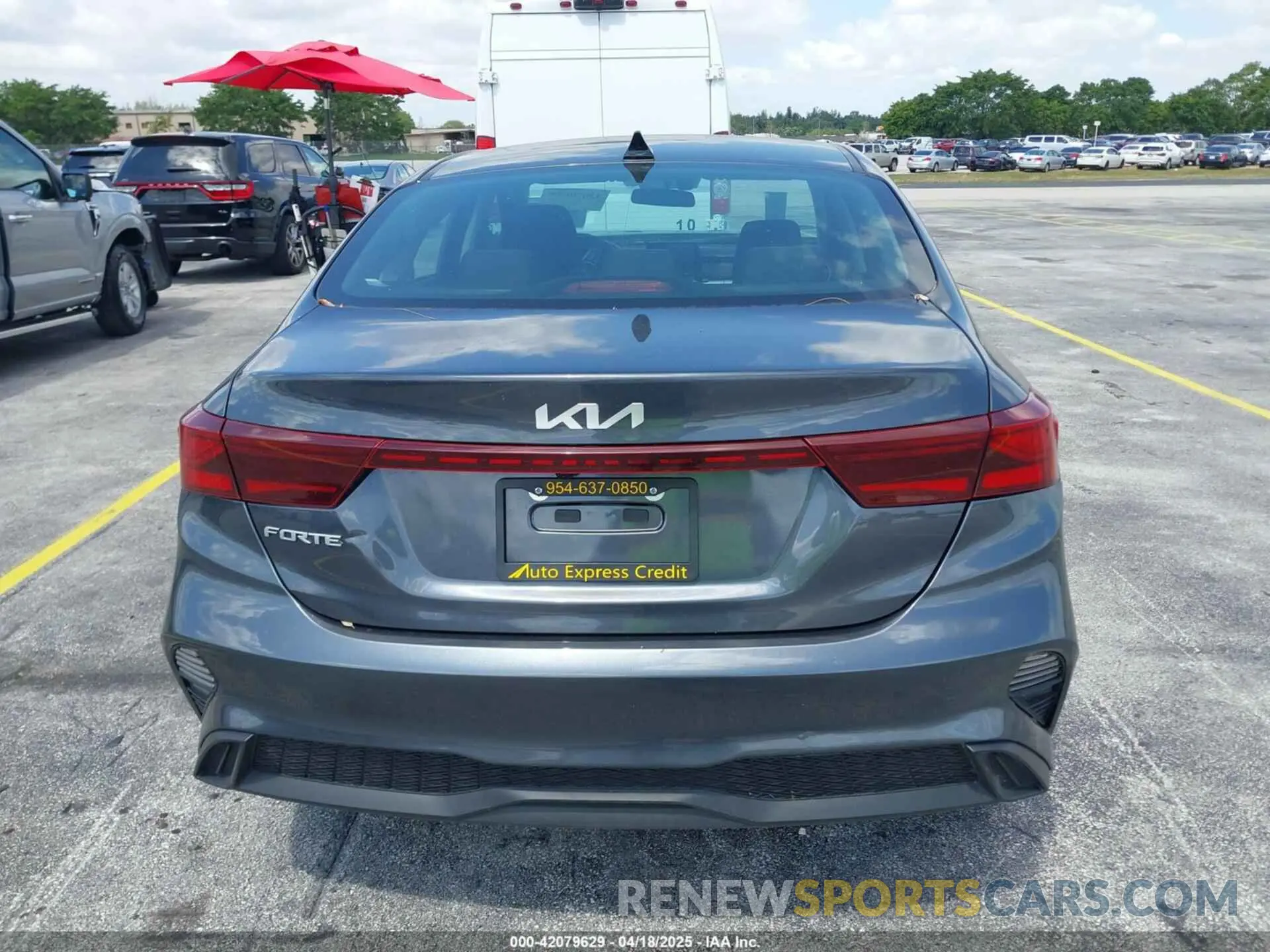16 Photograph of a damaged car 3KPF24AD3PE612014 KIA FORTE 2023