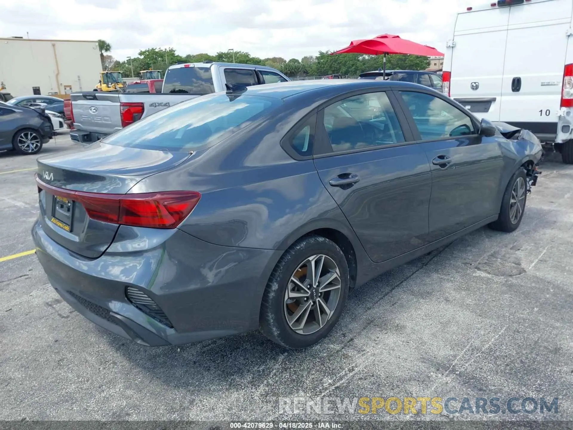 4 Photograph of a damaged car 3KPF24AD3PE612014 KIA FORTE 2023