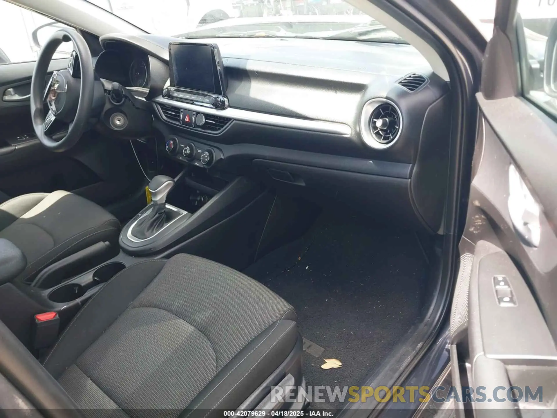 5 Photograph of a damaged car 3KPF24AD3PE612014 KIA FORTE 2023