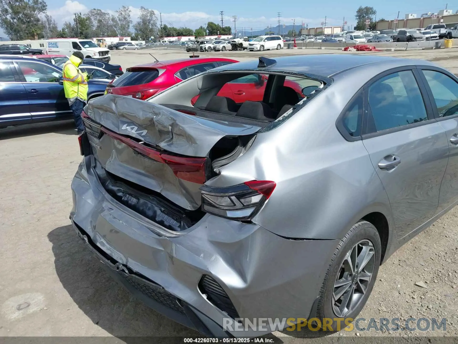 6 Photograph of a damaged car 3KPF24AD3PE617505 KIA FORTE 2023