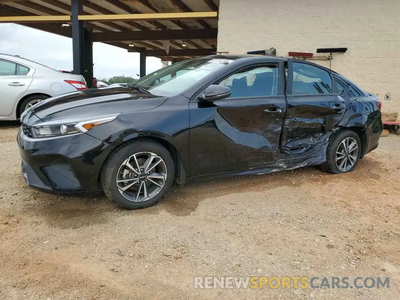 1 Photograph of a damaged car 3KPF24AD3PE631405 KIA FORTE 2023
