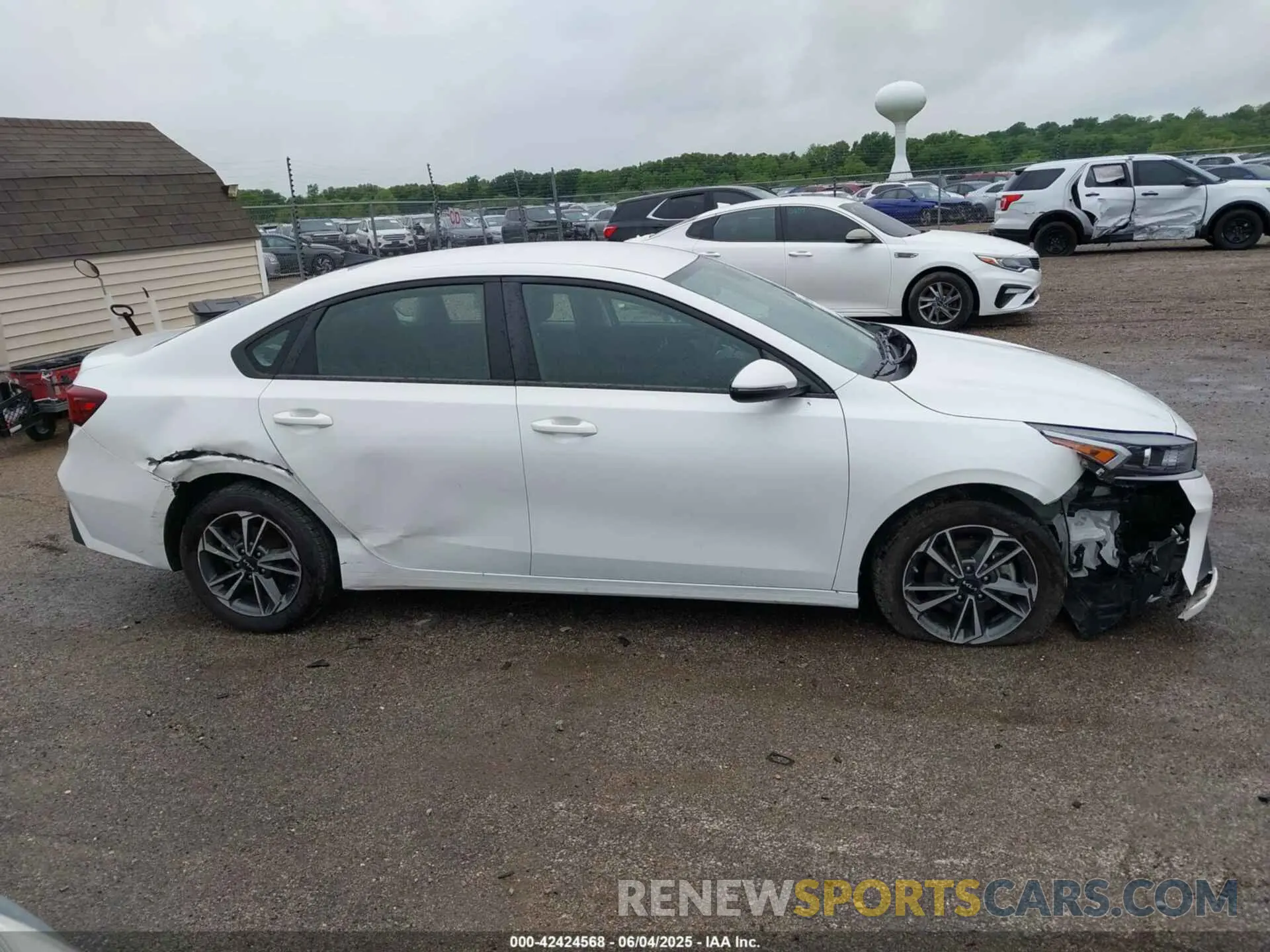 14 Photograph of a damaged car 3KPF24AD3PE636510 KIA FORTE 2023