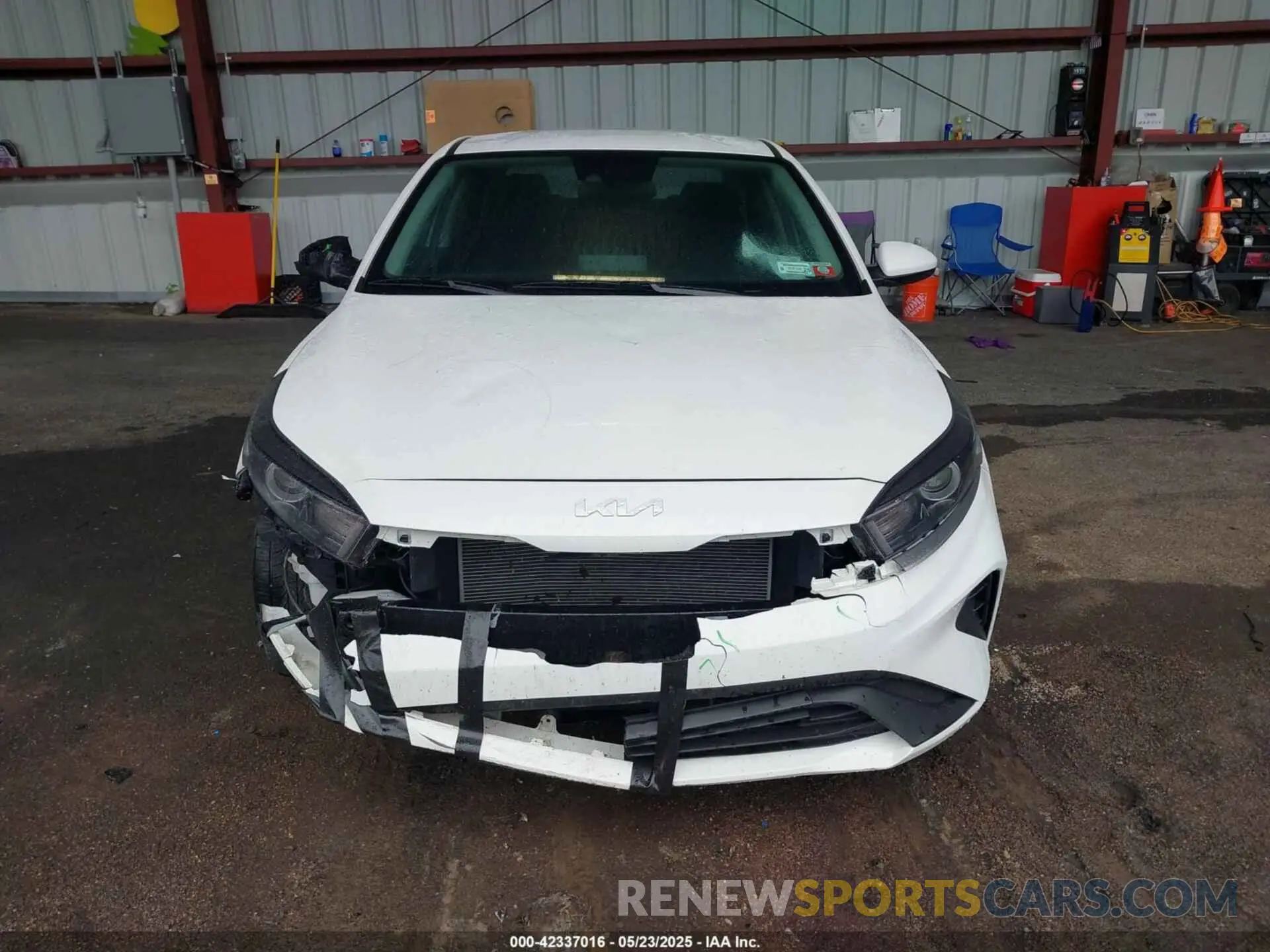 12 Photograph of a damaged car 3KPF24AD3PE657454 KIA FORTE 2023