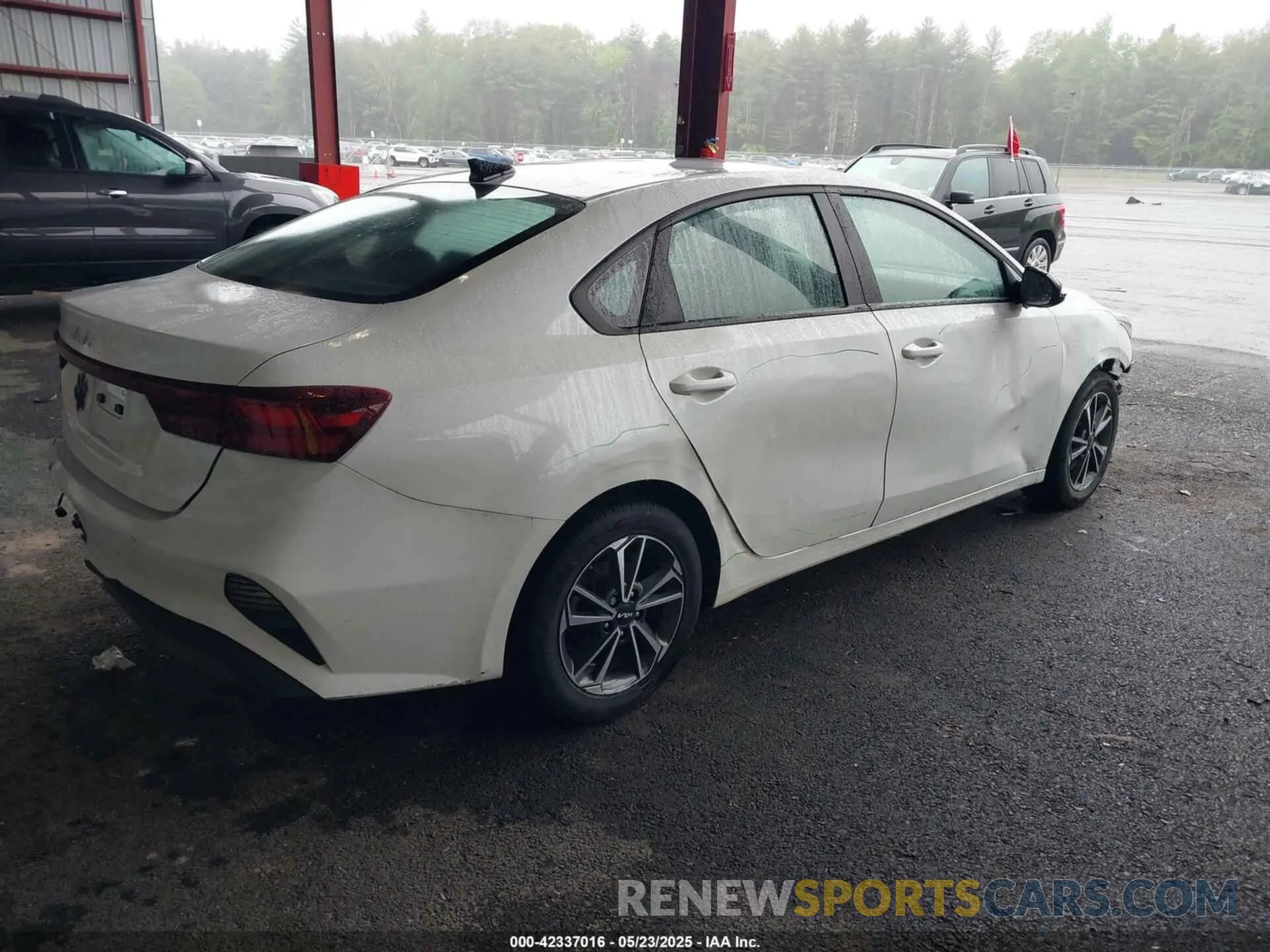 4 Photograph of a damaged car 3KPF24AD3PE657454 KIA FORTE 2023