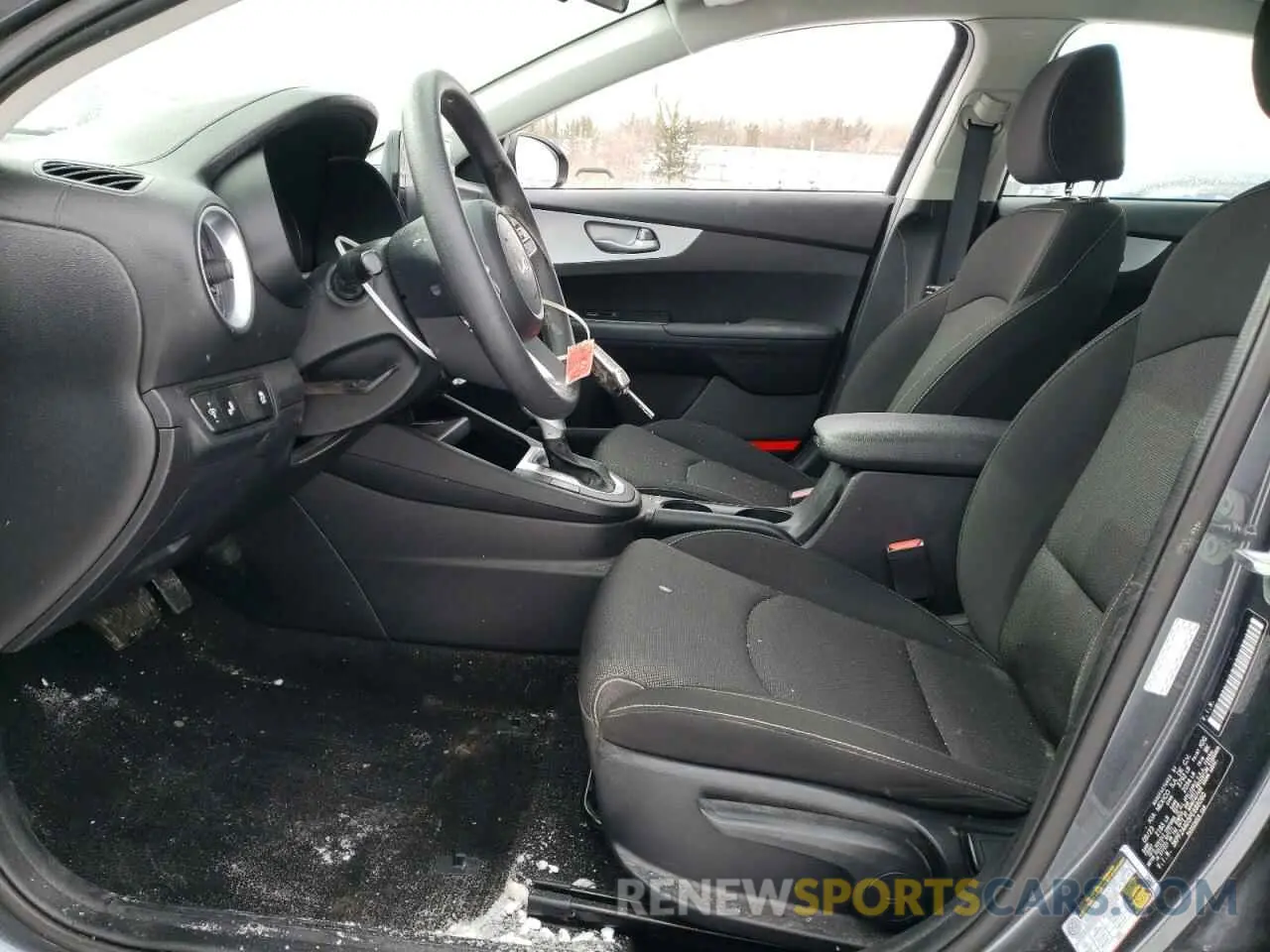7 Photograph of a damaged car 3KPF24AD3PE688090 KIA FORTE 2023
