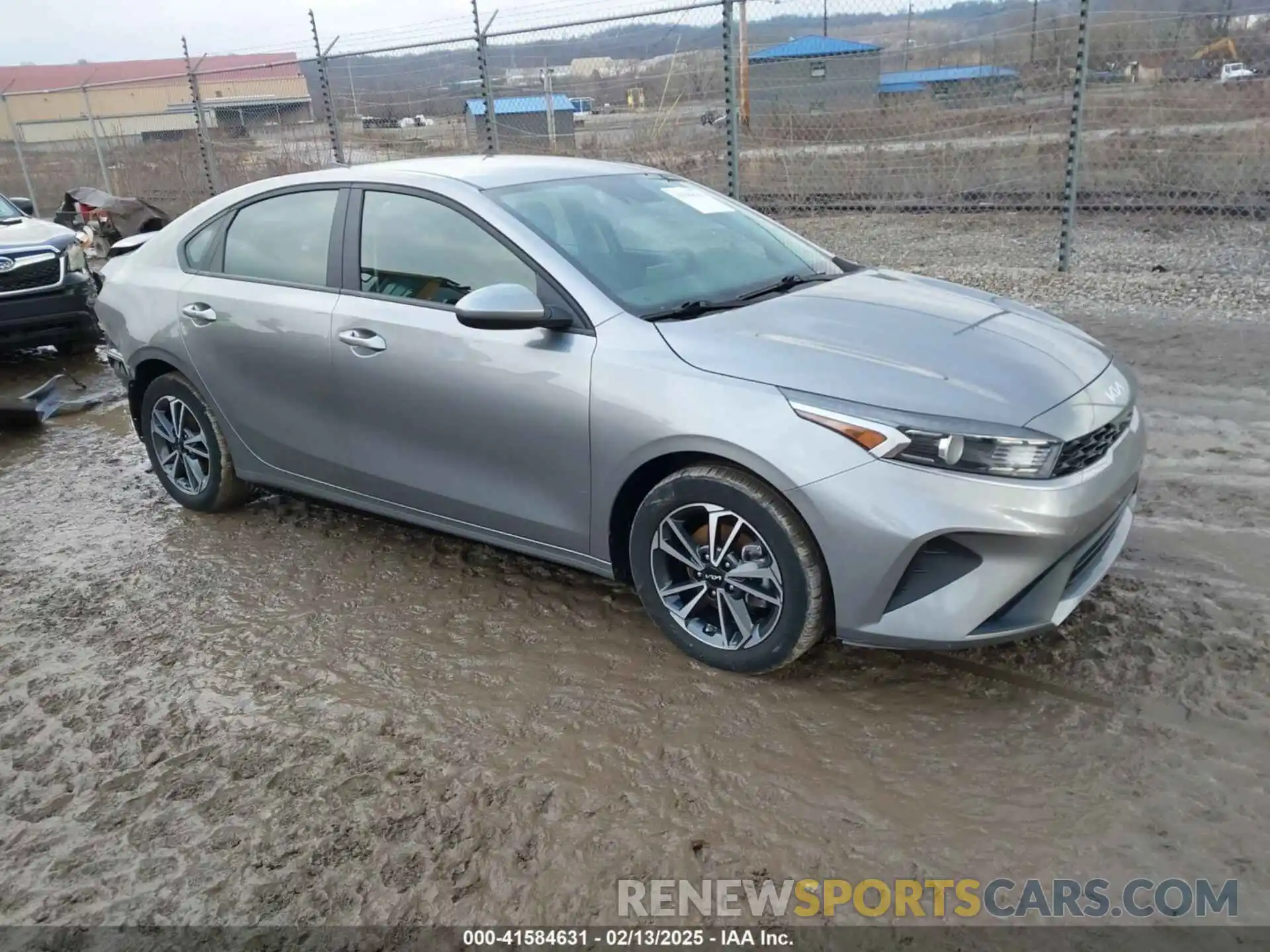 1 Photograph of a damaged car 3KPF24AD4PE532575 KIA FORTE 2023