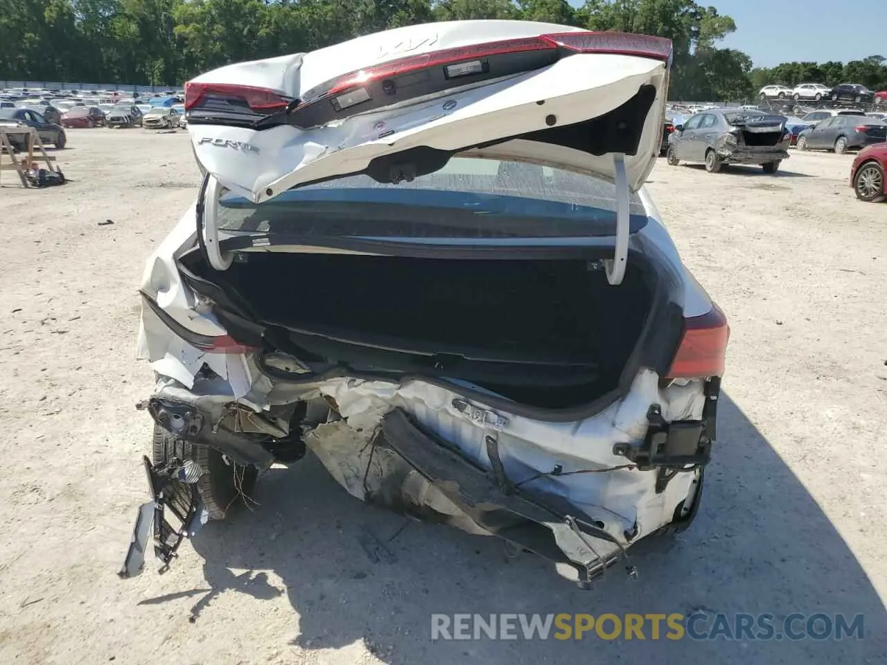 6 Photograph of a damaged car 3KPF24AD4PE556231 KIA FORTE 2023