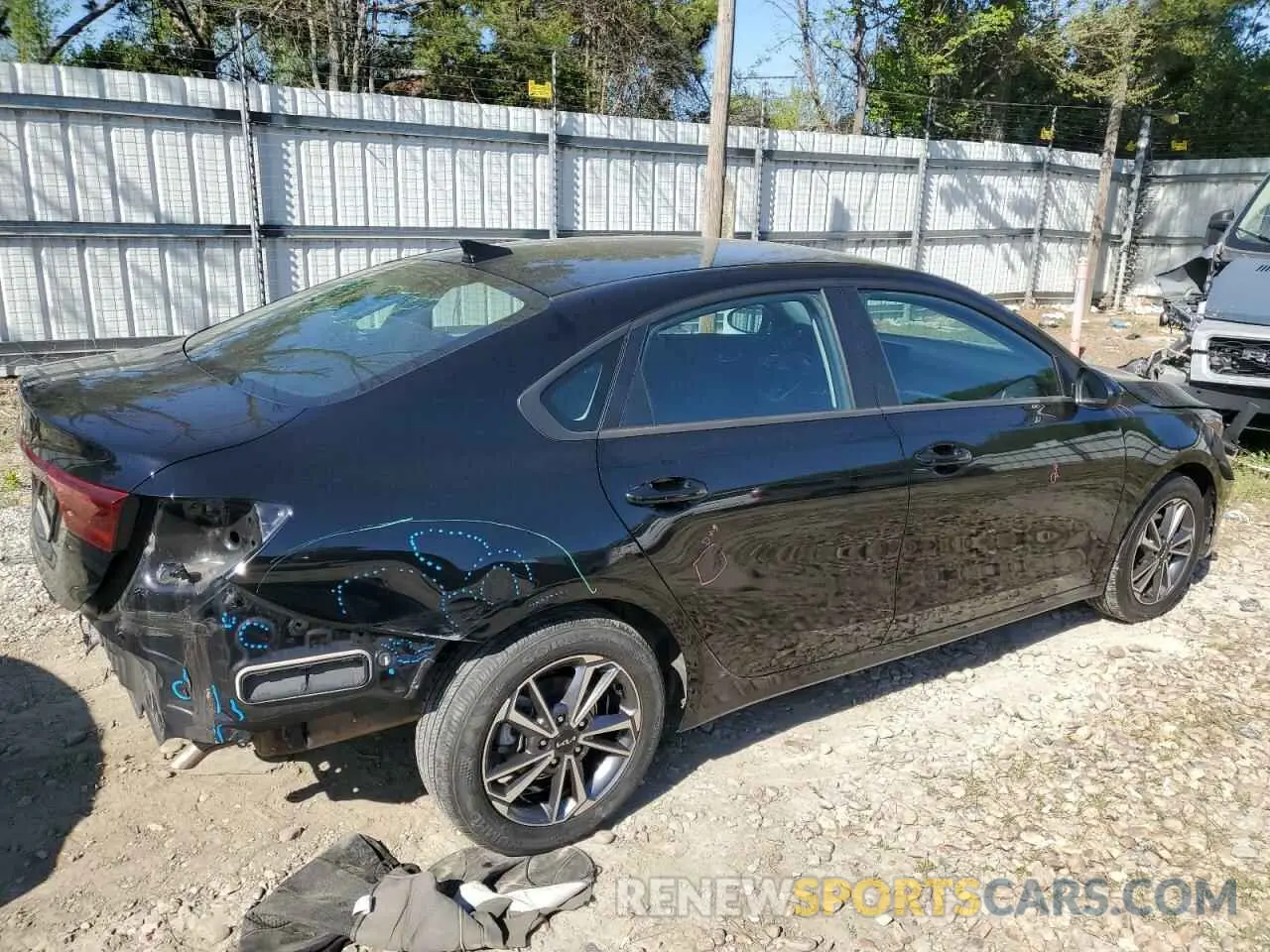 3 Photograph of a damaged car 3KPF24AD4PE562613 KIA FORTE 2023