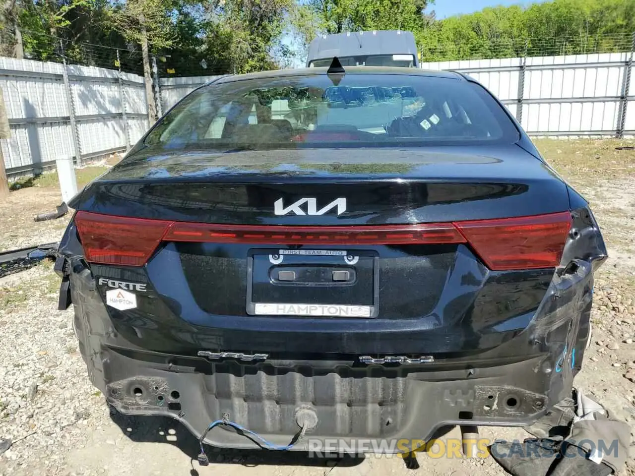 6 Photograph of a damaged car 3KPF24AD4PE562613 KIA FORTE 2023