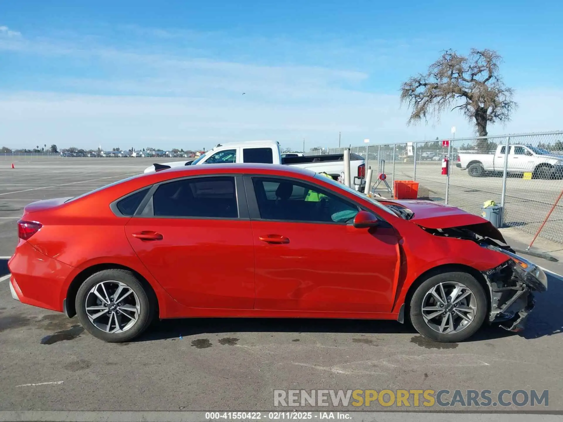 14 Photograph of a damaged car 3KPF24AD4PE569903 KIA FORTE 2023