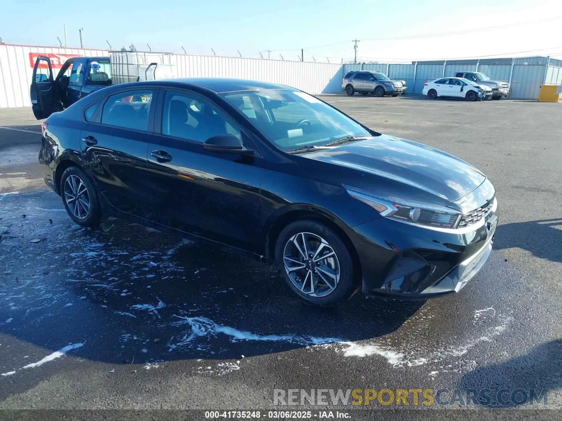 1 Photograph of a damaged car 3KPF24AD4PE585213 KIA FORTE 2023